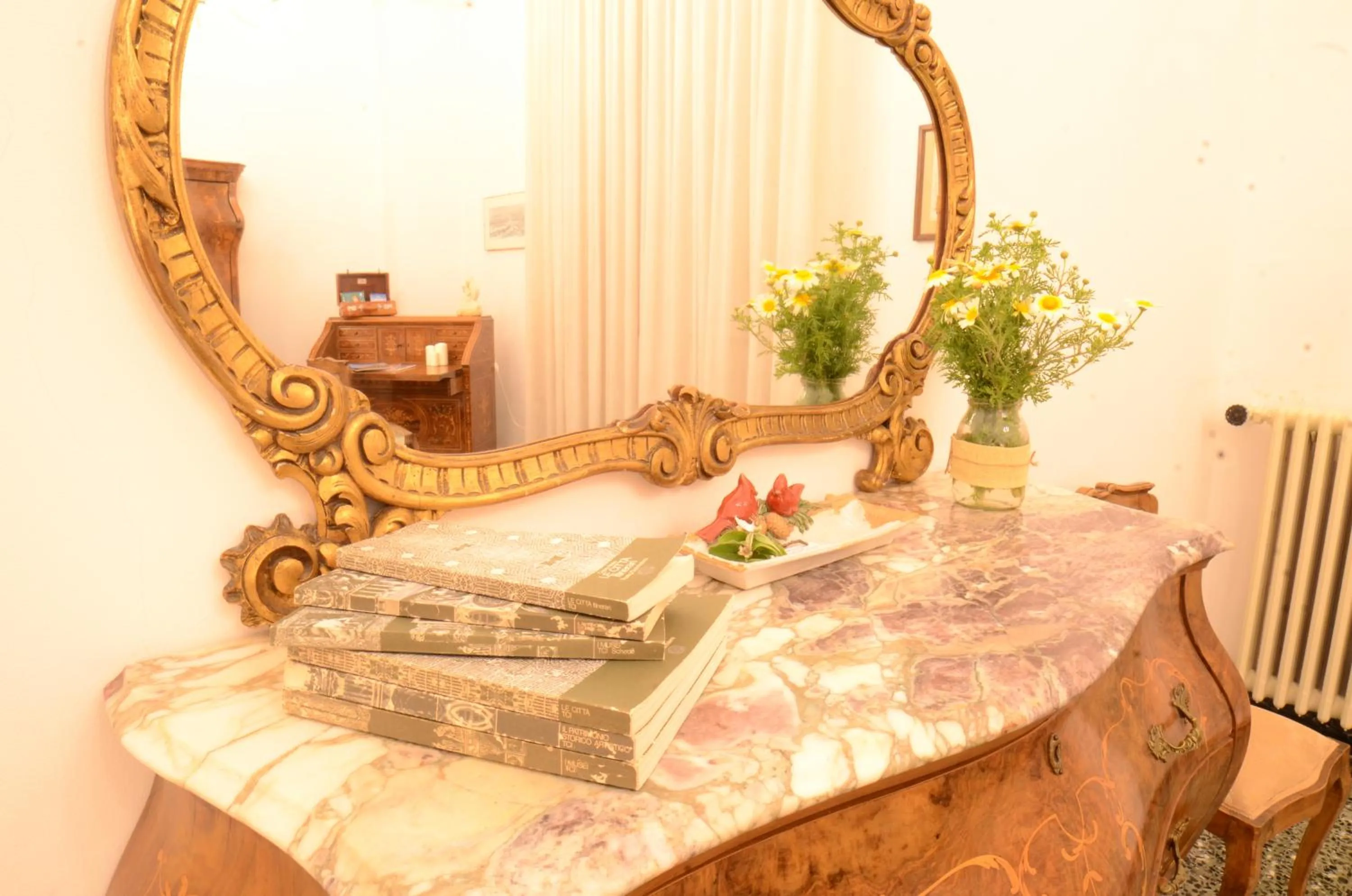 Decorative detail in Volver B&B