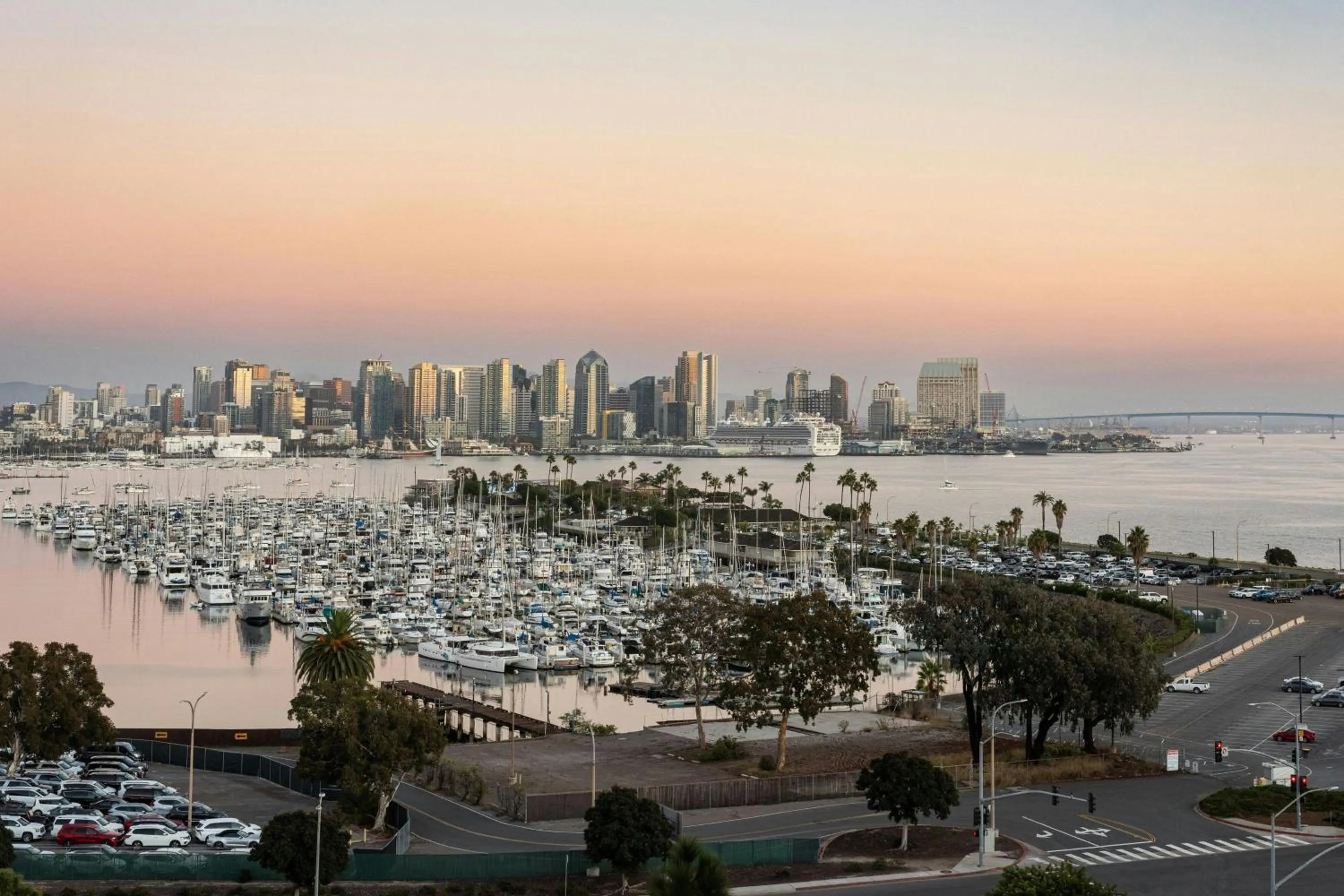 Photo of the whole room in Sheraton San Diego Resort