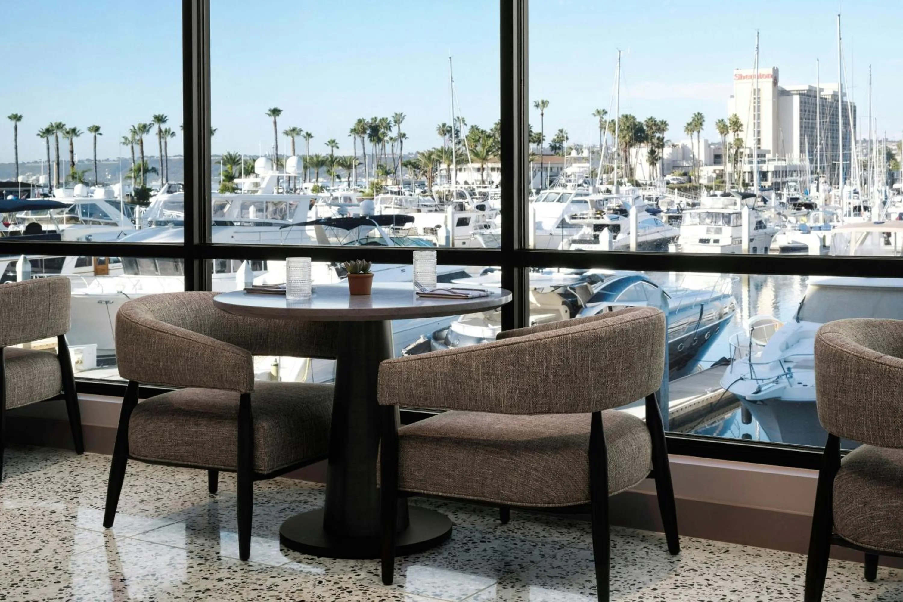 Restaurant/places to eat in Sheraton San Diego Resort