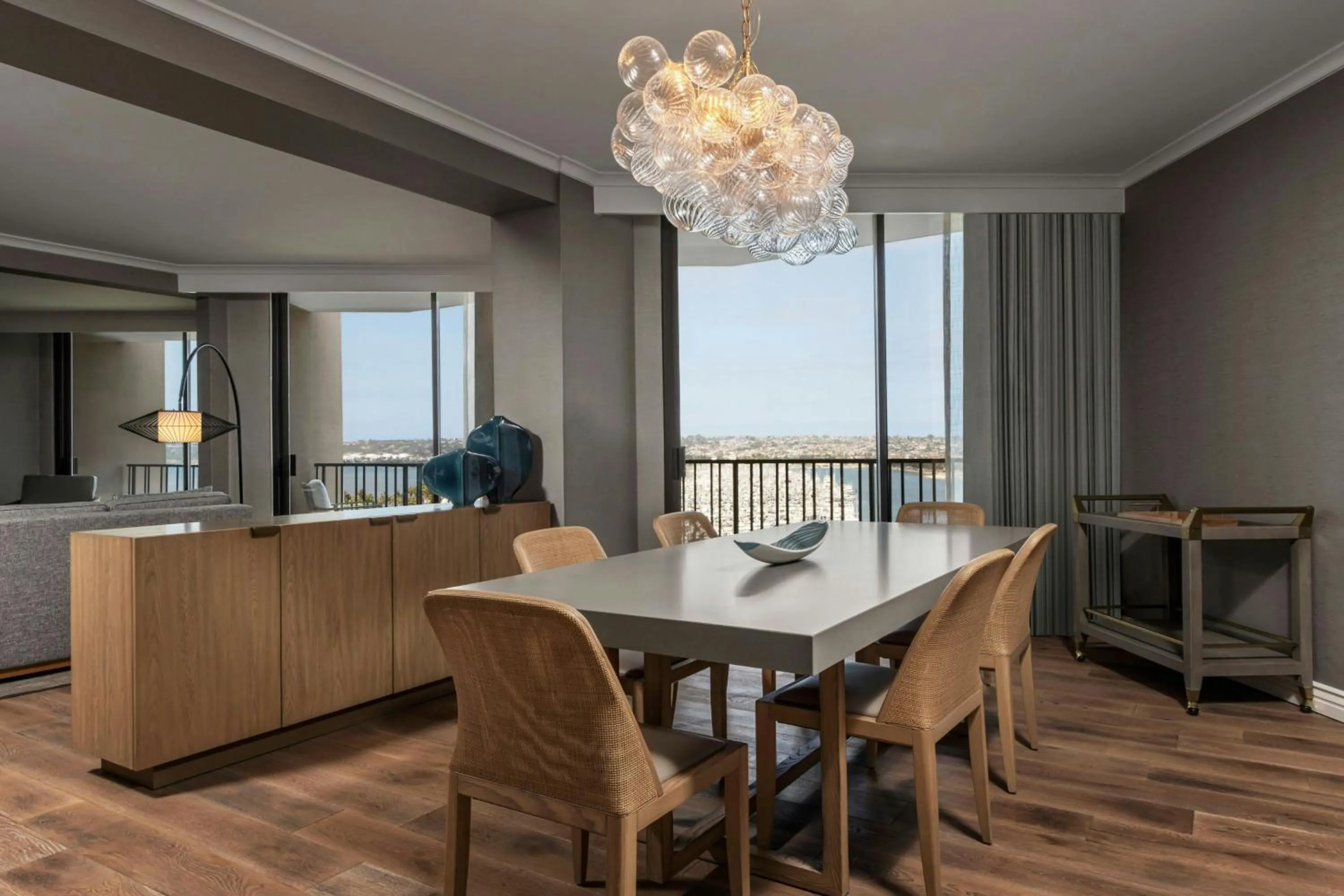 Photo of the whole room in Sheraton San Diego Resort