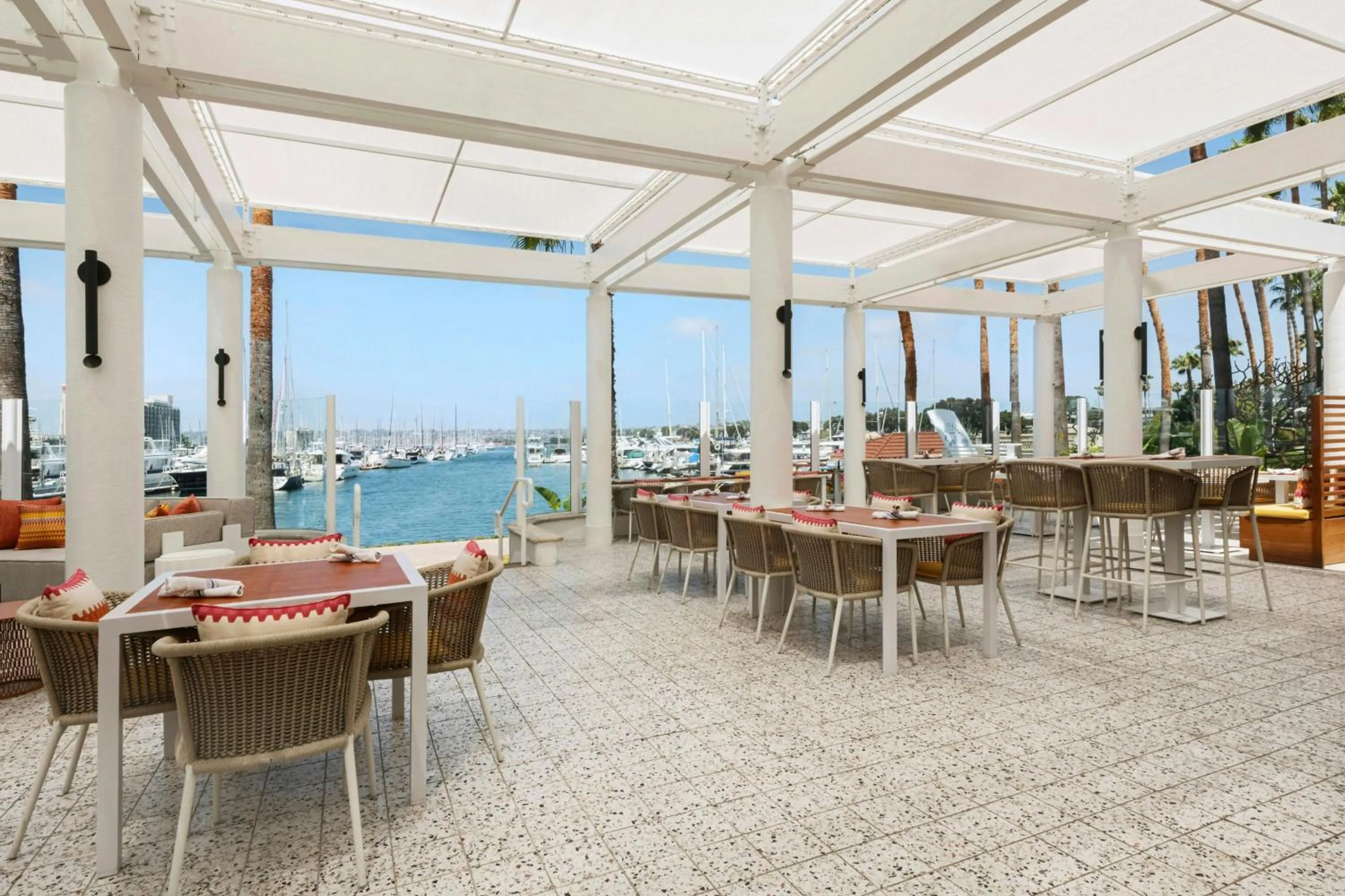 Restaurant/places to eat in Sheraton San Diego Resort