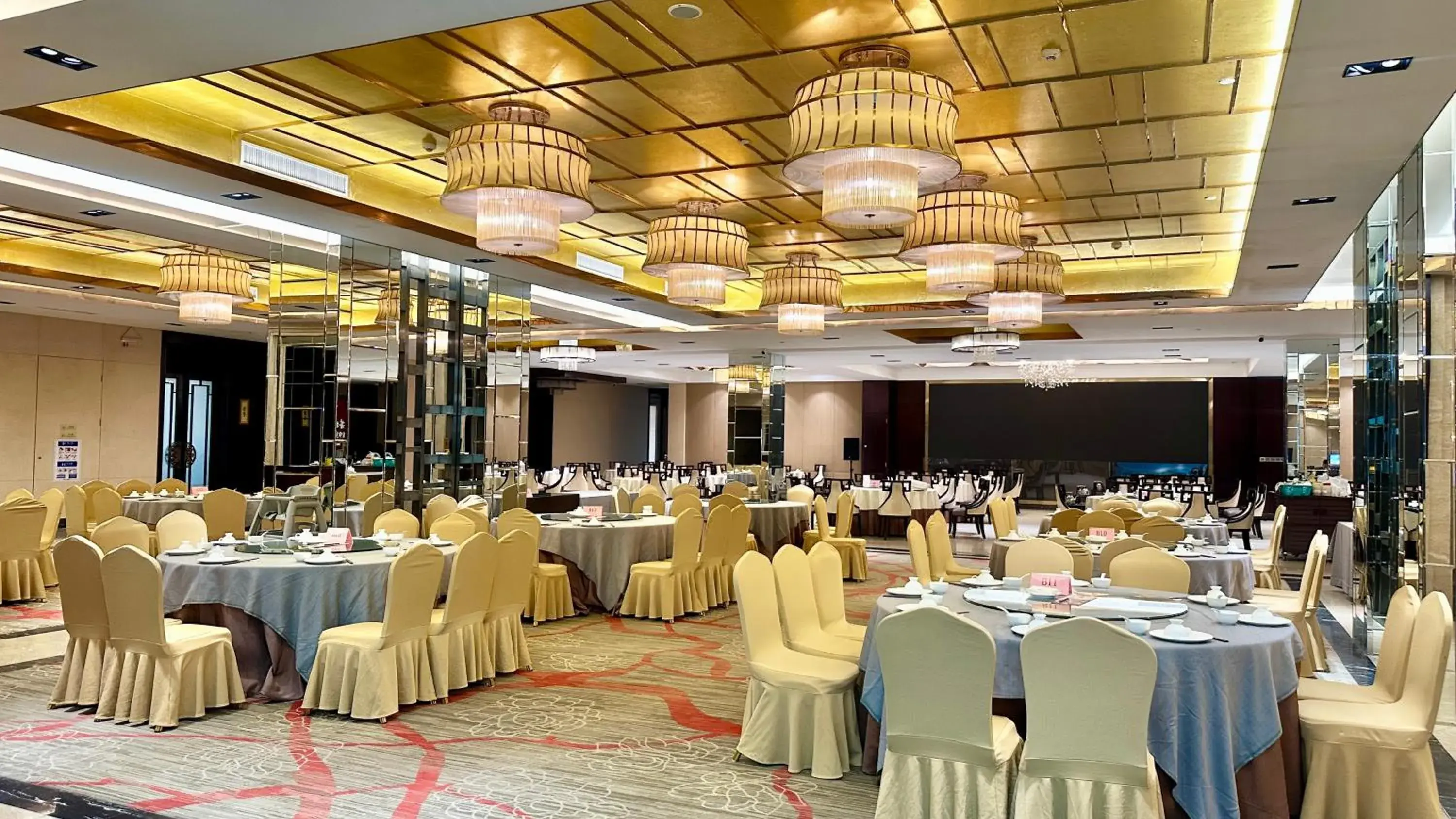 Restaurant/places to eat in Howard Johnson Changsheng Plaza Meizhou Restaurant/places to eat in Howard Johnson Changsheng Plaza Meizhou