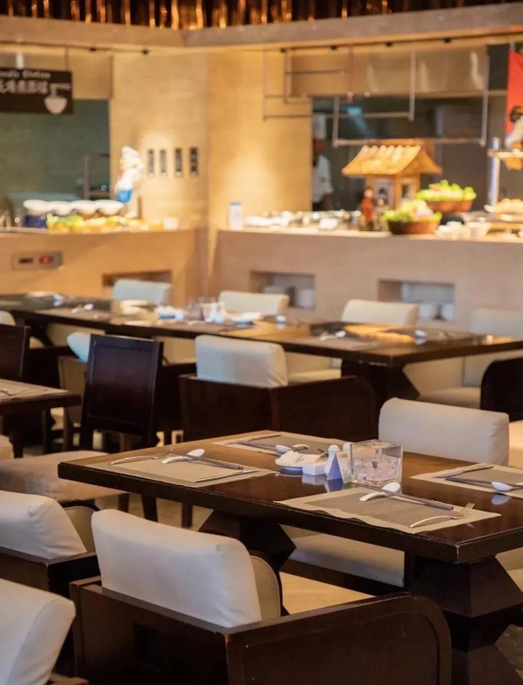 Restaurant/places to eat in Howard Johnson Changsheng Plaza Meizhou