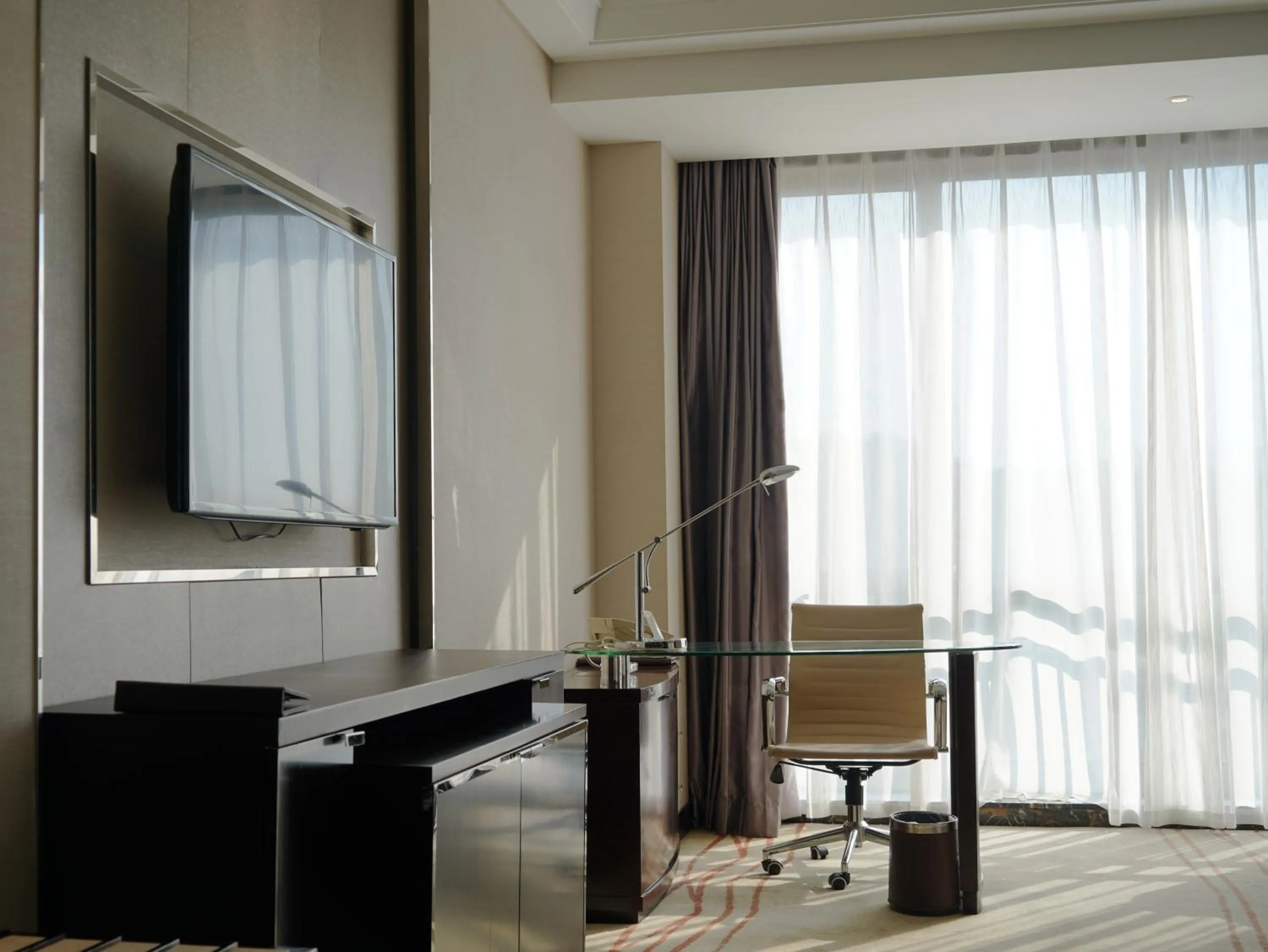 Decorative detail in Howard Johnson Changsheng Plaza Meizhou