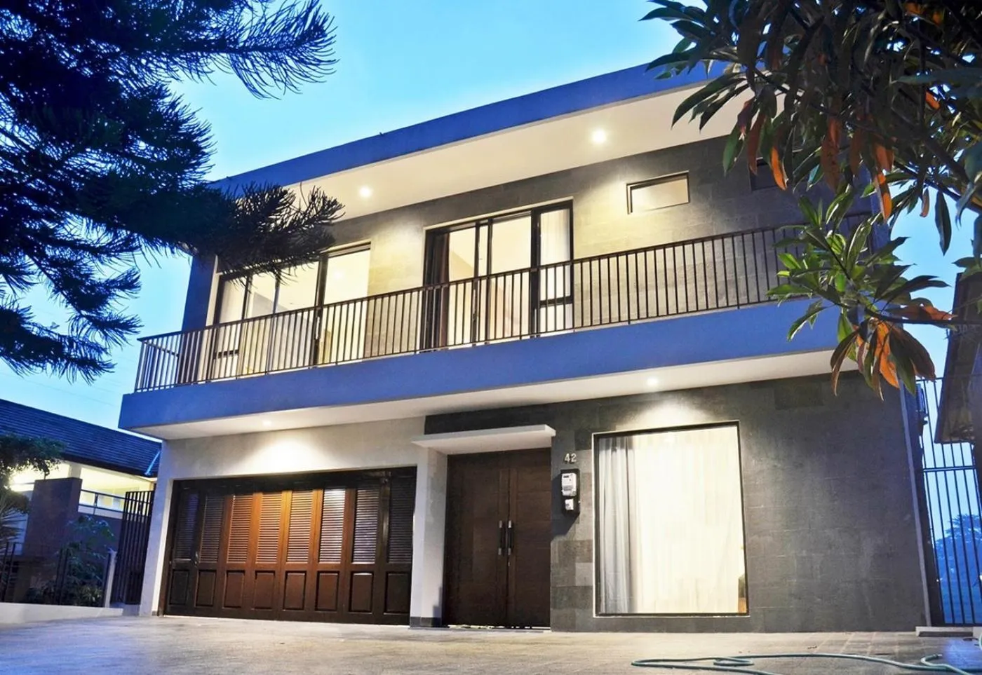 Property building in Kamala plantation view villa 10 bedrooms with a private heated Infinity pool and a billiard table