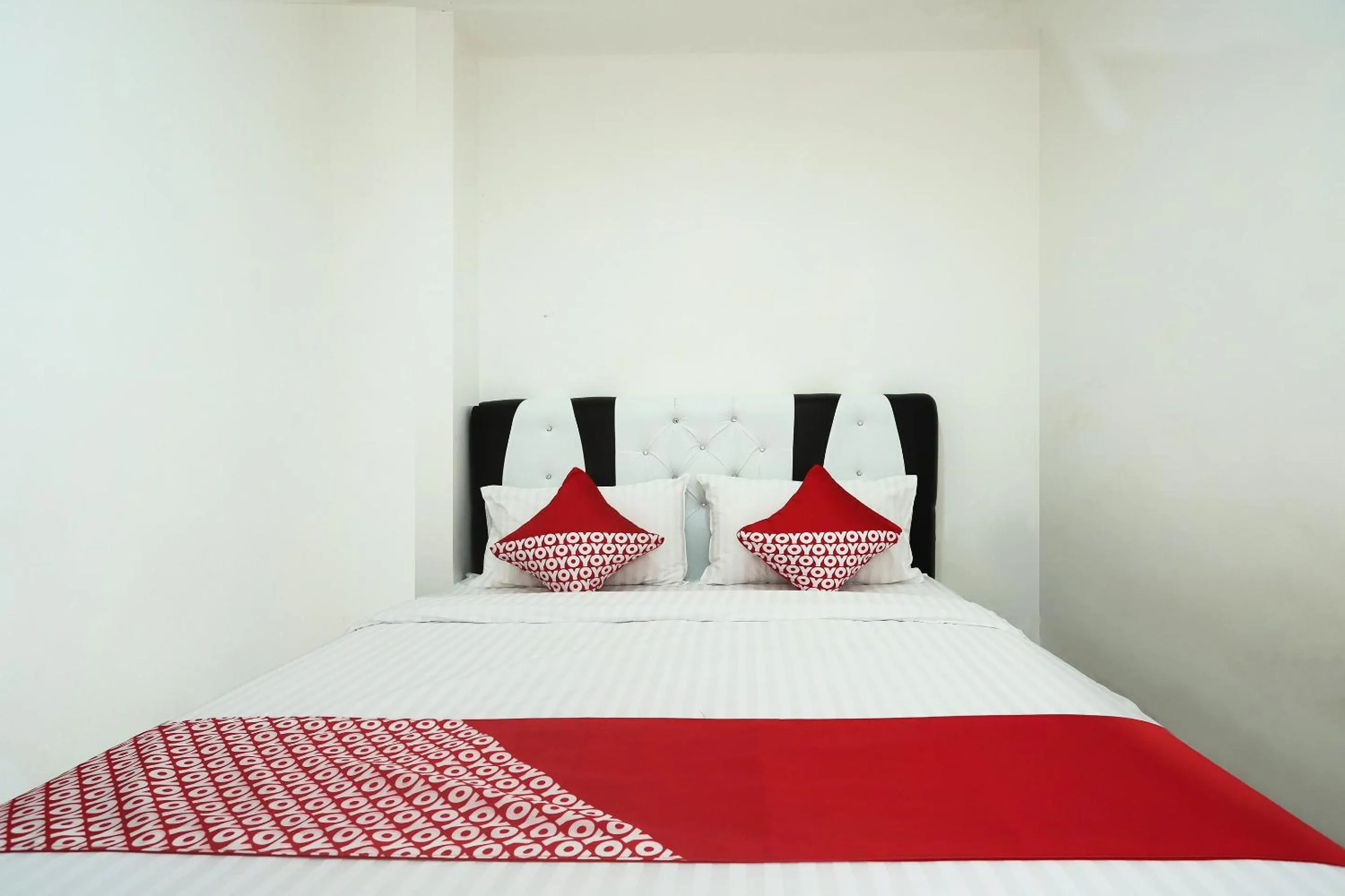 Bedroom, Bed in OYO 1582 Bungo Guest House