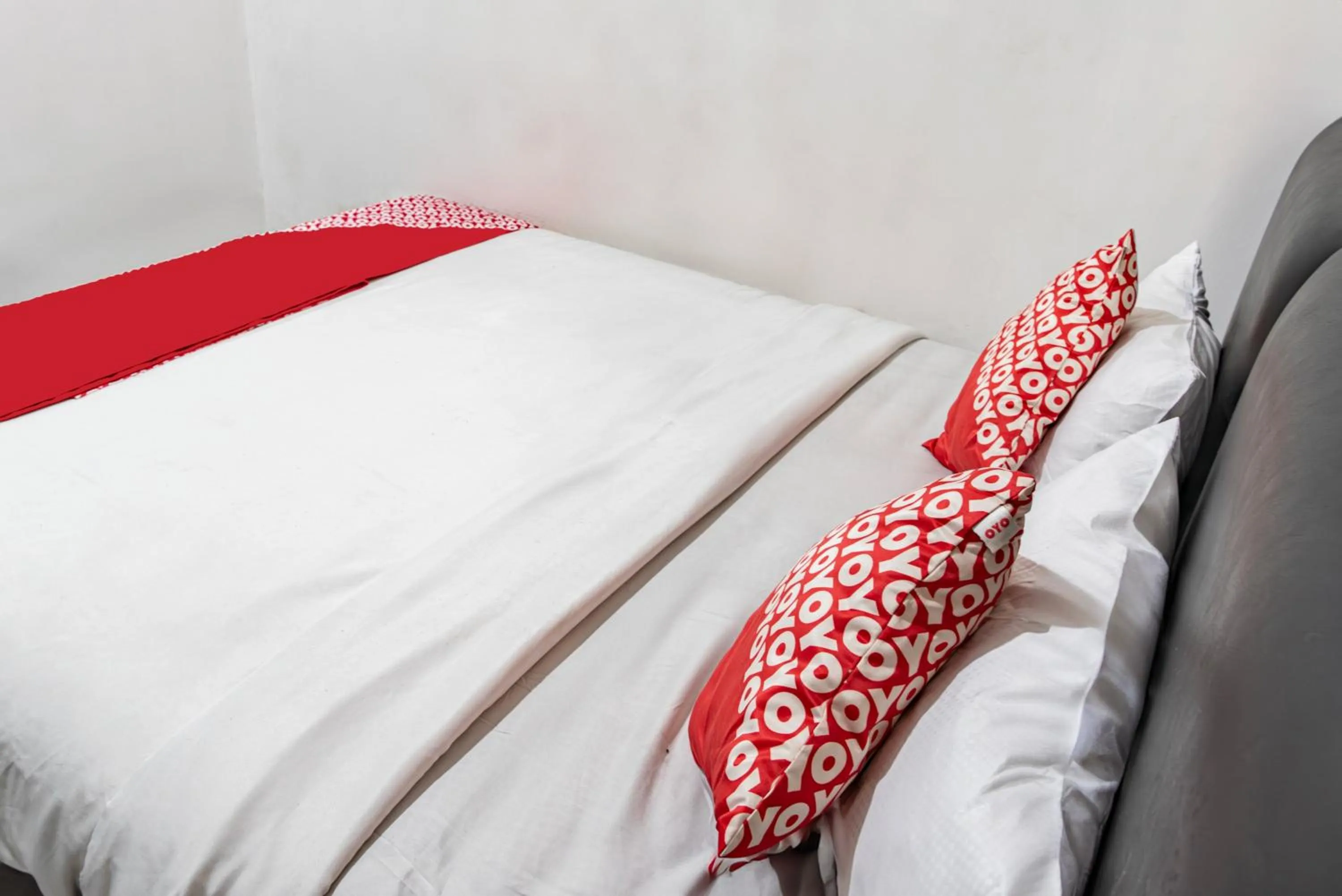 Bedroom, Bed in Hotel O Kambang Iwak Area Near Kambang Iwak Park Formerly Kerangga