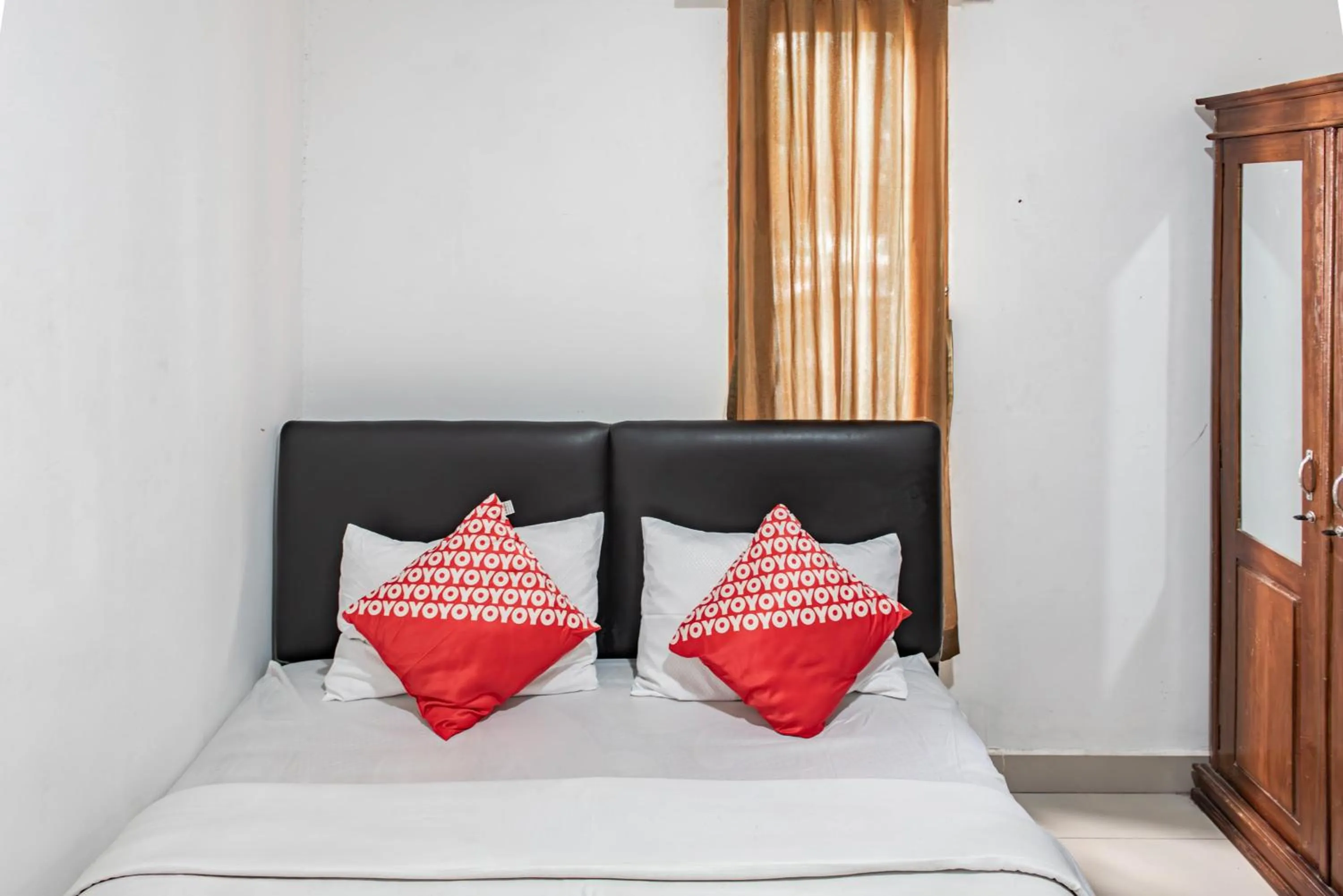 Bedroom, Bed in Hotel O Kambang Iwak Area Near Kambang Iwak Park Formerly Kerangga