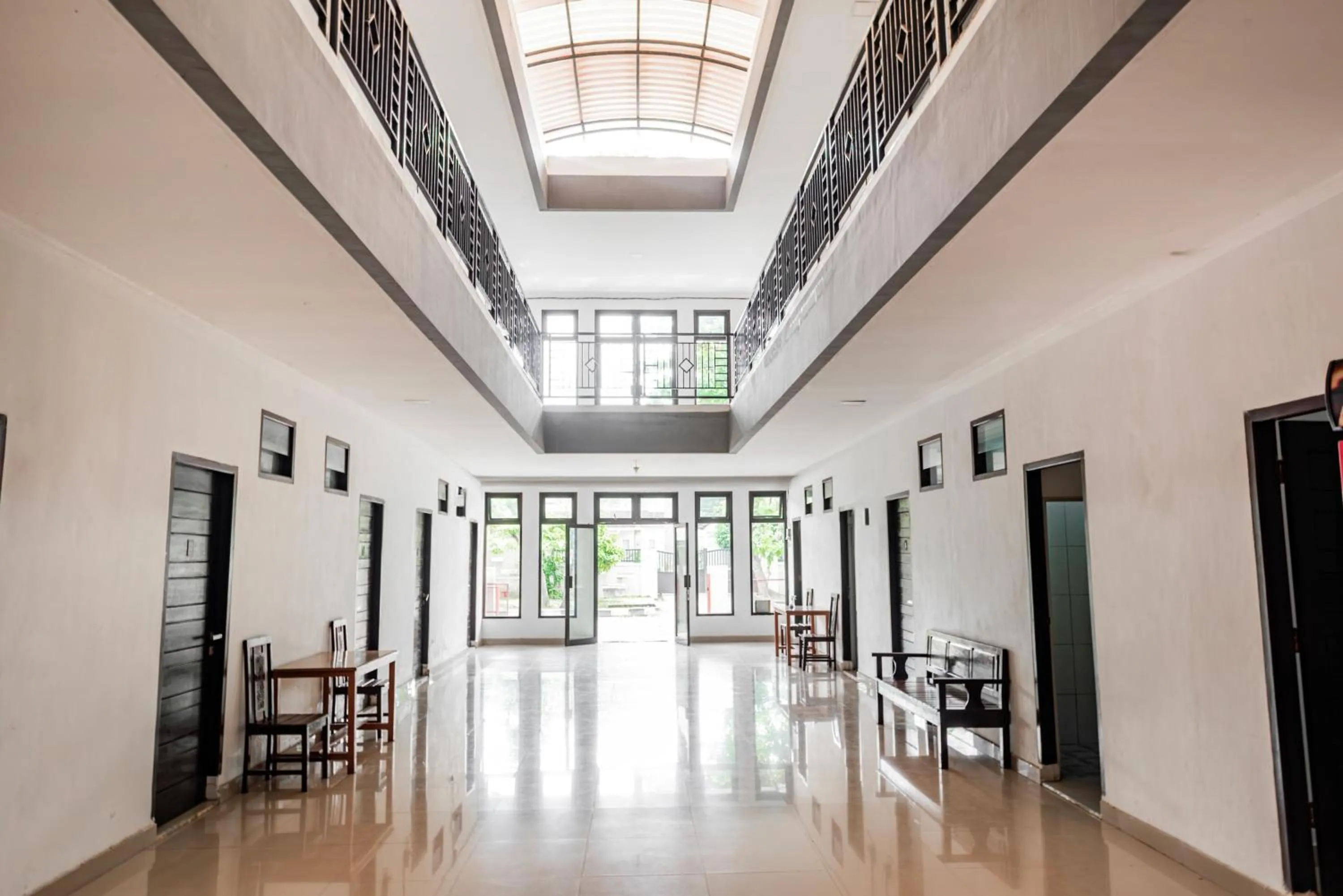 Lobby or reception in Hotel O Kambang Iwak Area Near Kambang Iwak Park Formerly Kerangga