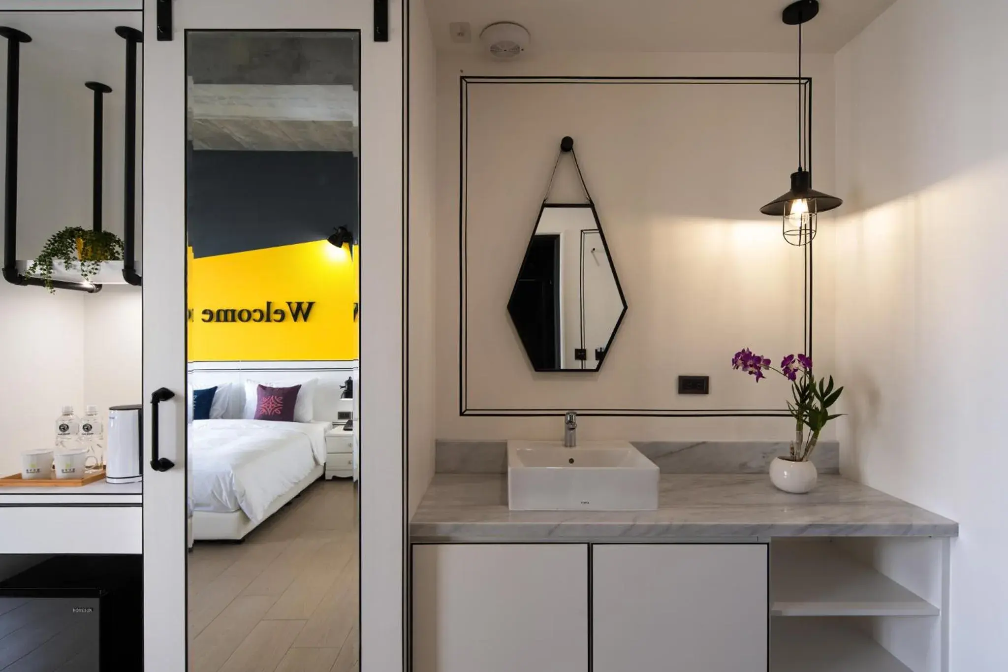 Bed in Tian Zhong Hotel Bed in Tian Zhong Hotel