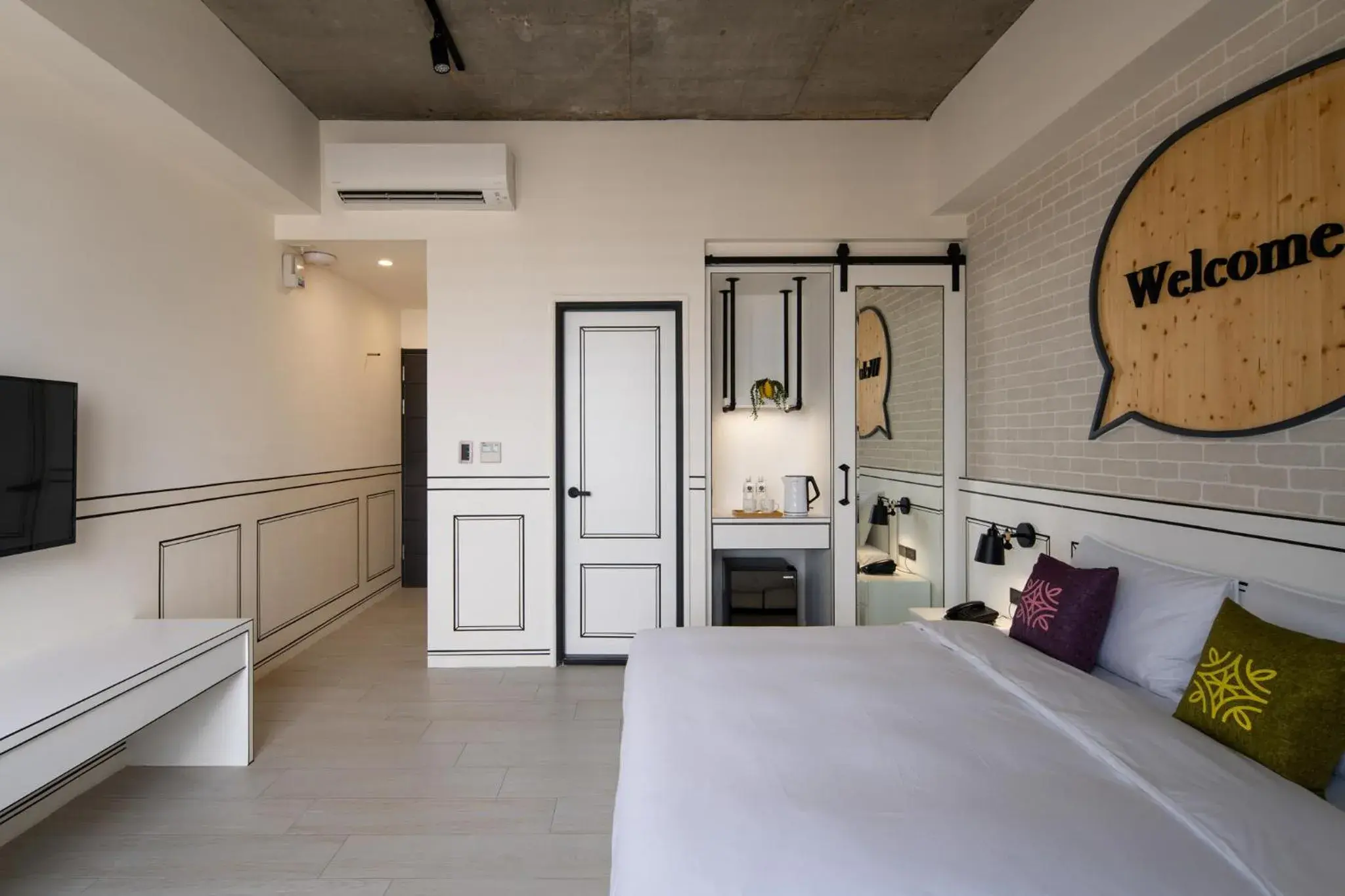 Bed in Tian Zhong Hotel Bed in Tian Zhong Hotel