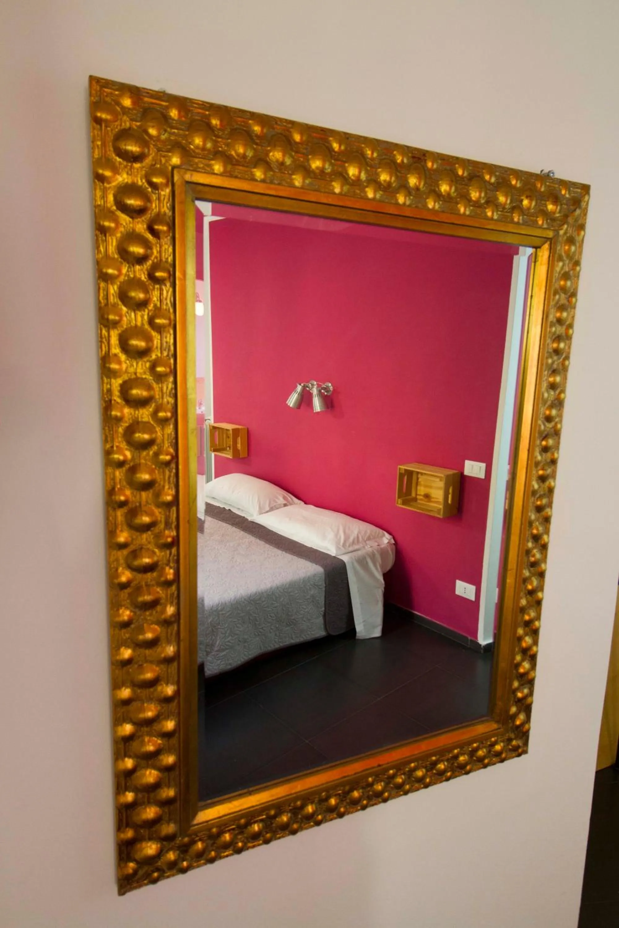 Decorative detail in BnB Casa Rossa