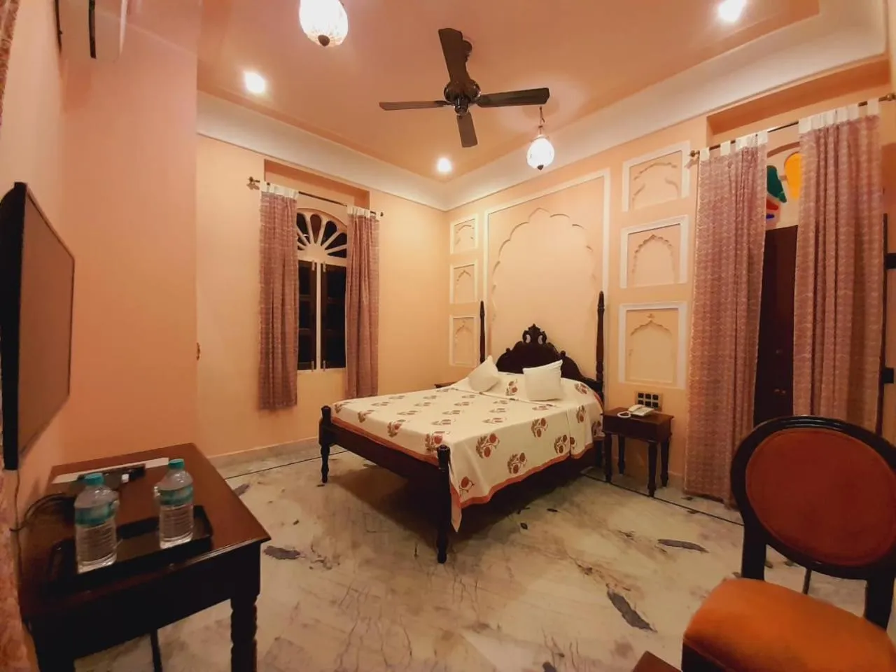 Bedroom, Bed in Raj Rajeshwari Haveli
