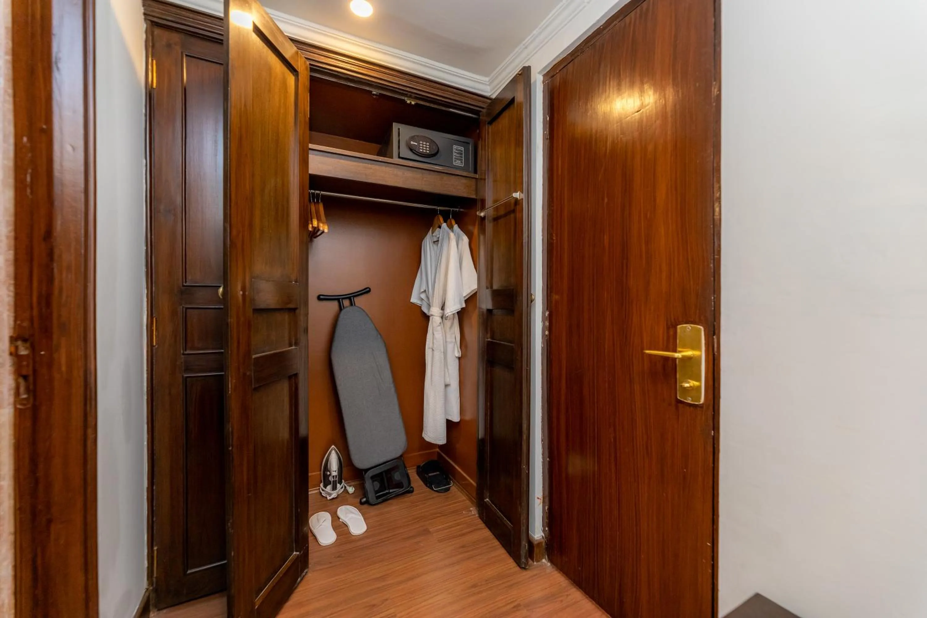 wardrobe in The Malla Hotel - Thamel, 2 km to Swayambhunath Temple