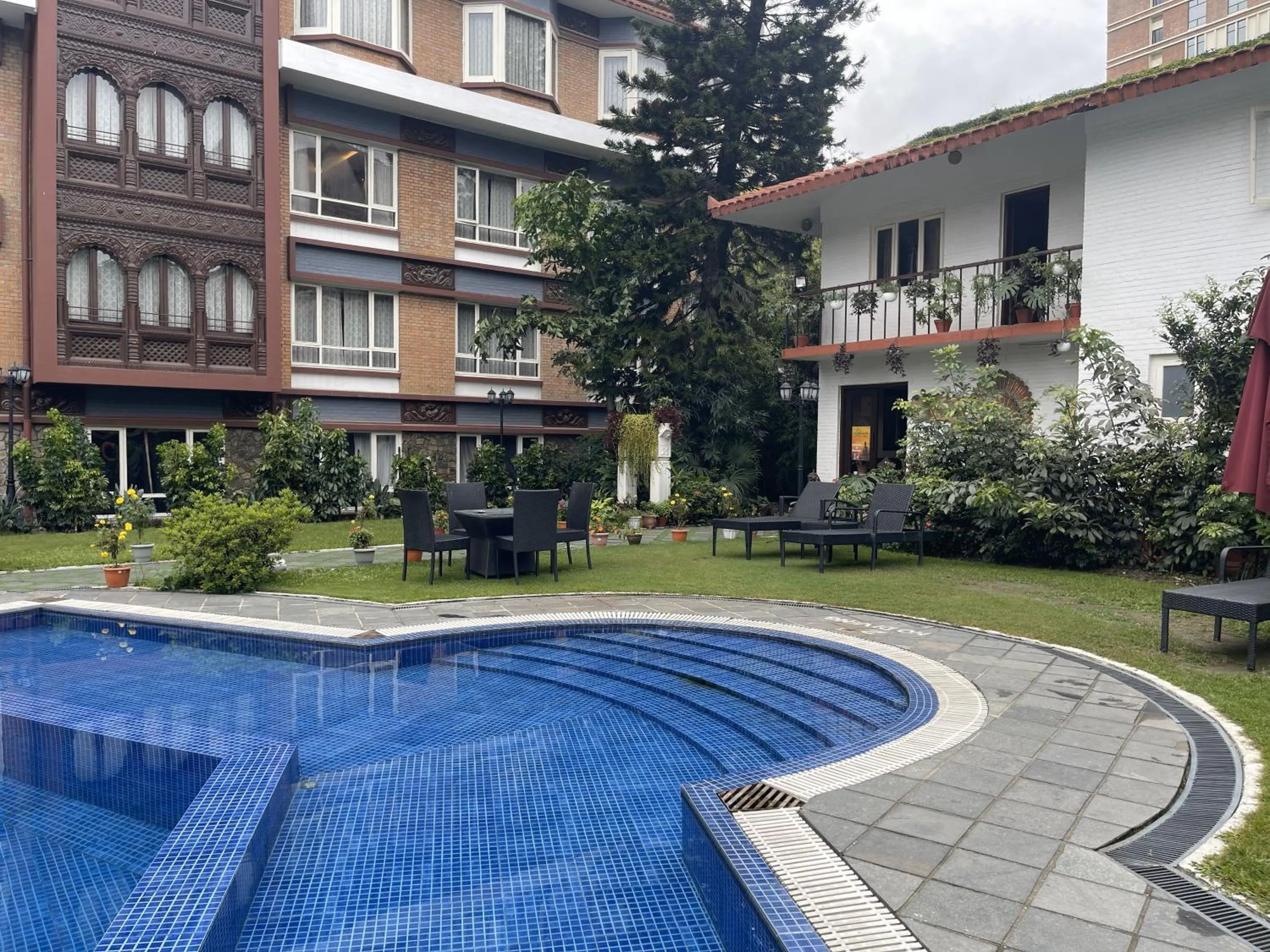 Swimming pool in The Malla Hotel - Thamel, 2 km to Swayambhunath Temple
