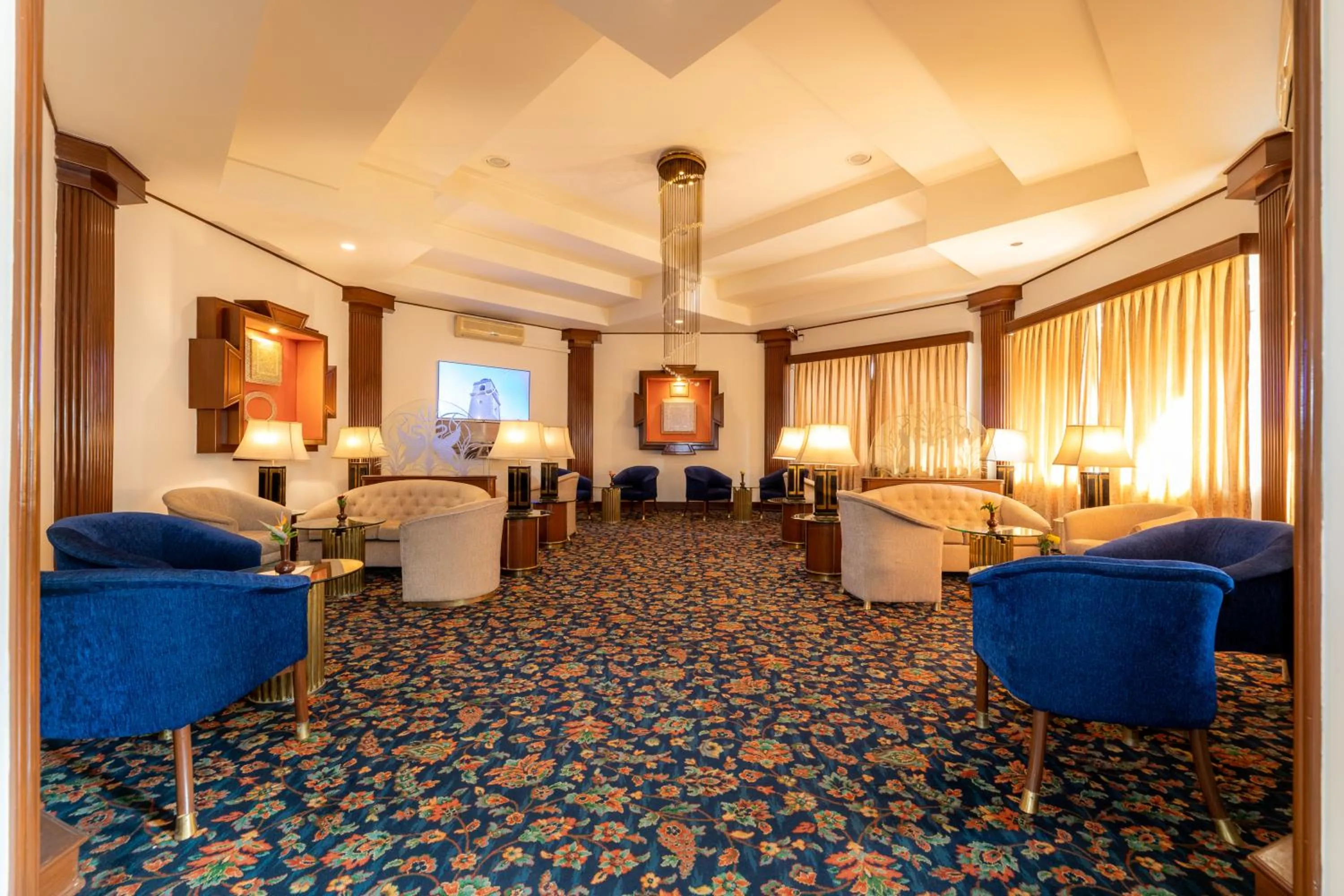 Seating area in The Malla Hotel - Thamel, 2 km to Swayambhunath Temple