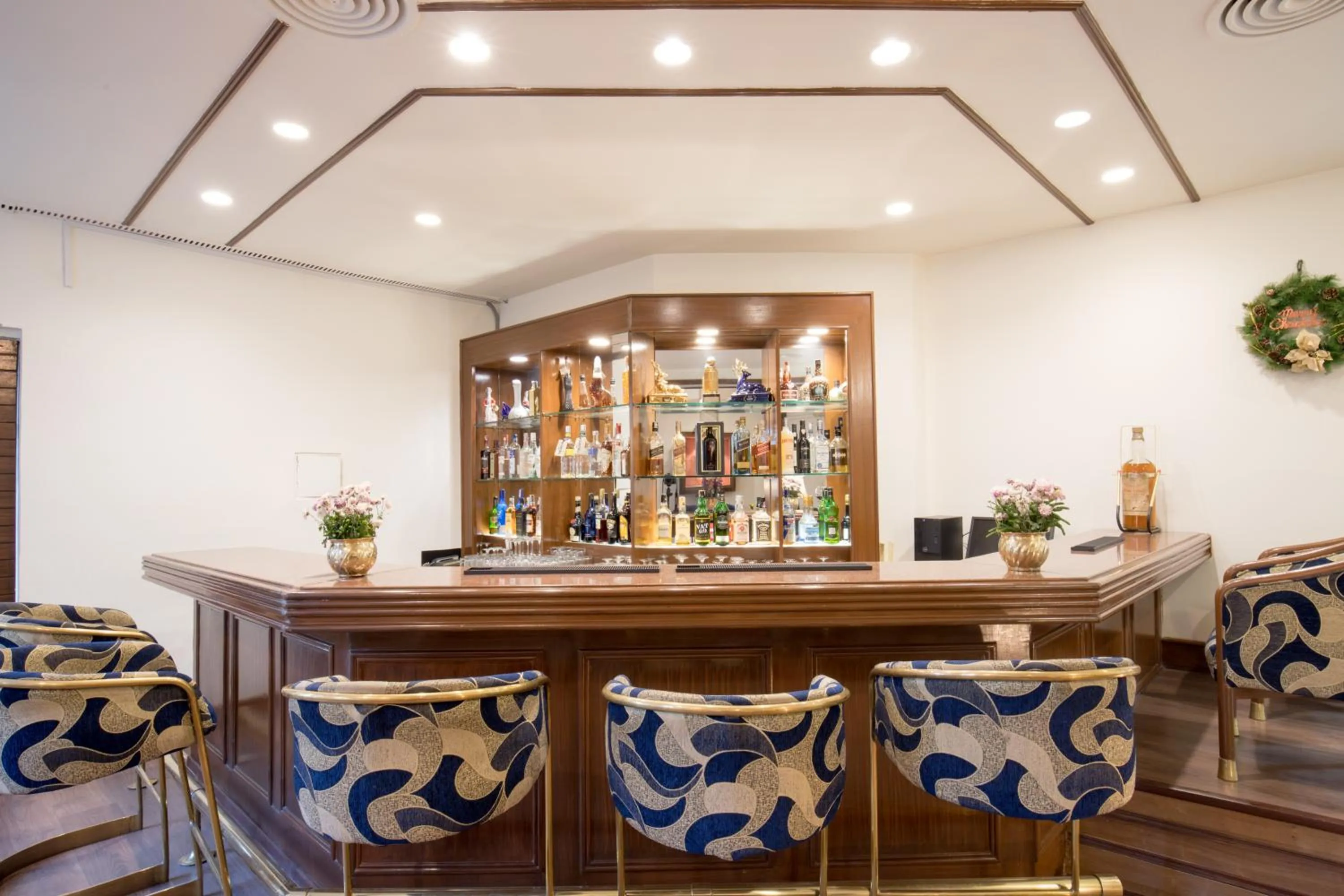 Lounge or bar in The Malla Hotel - Thamel, 2 km to Swayambhunath Temple