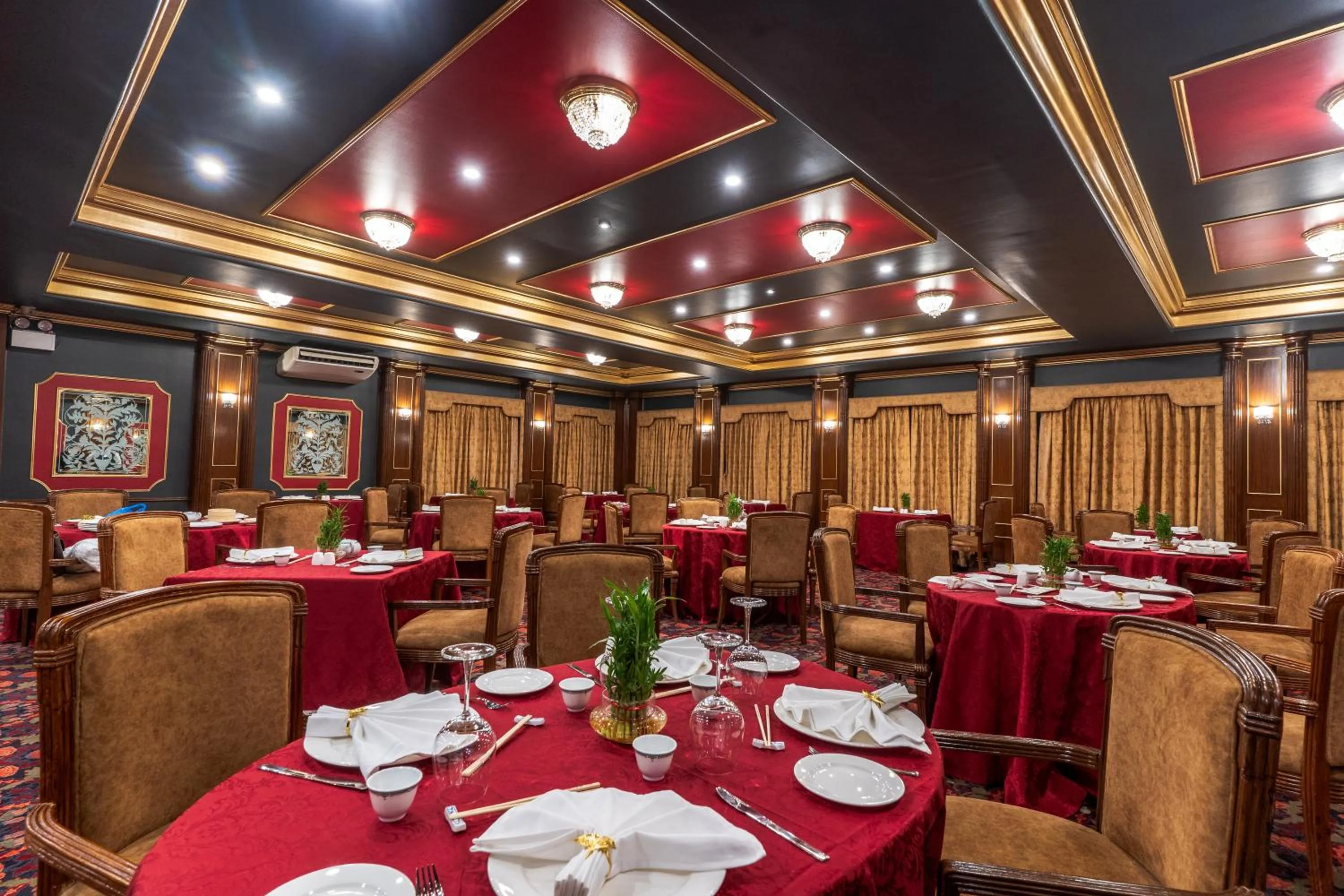 Restaurant/places to eat in The Malla Hotel - Thamel, 2 km to Swayambhunath Temple