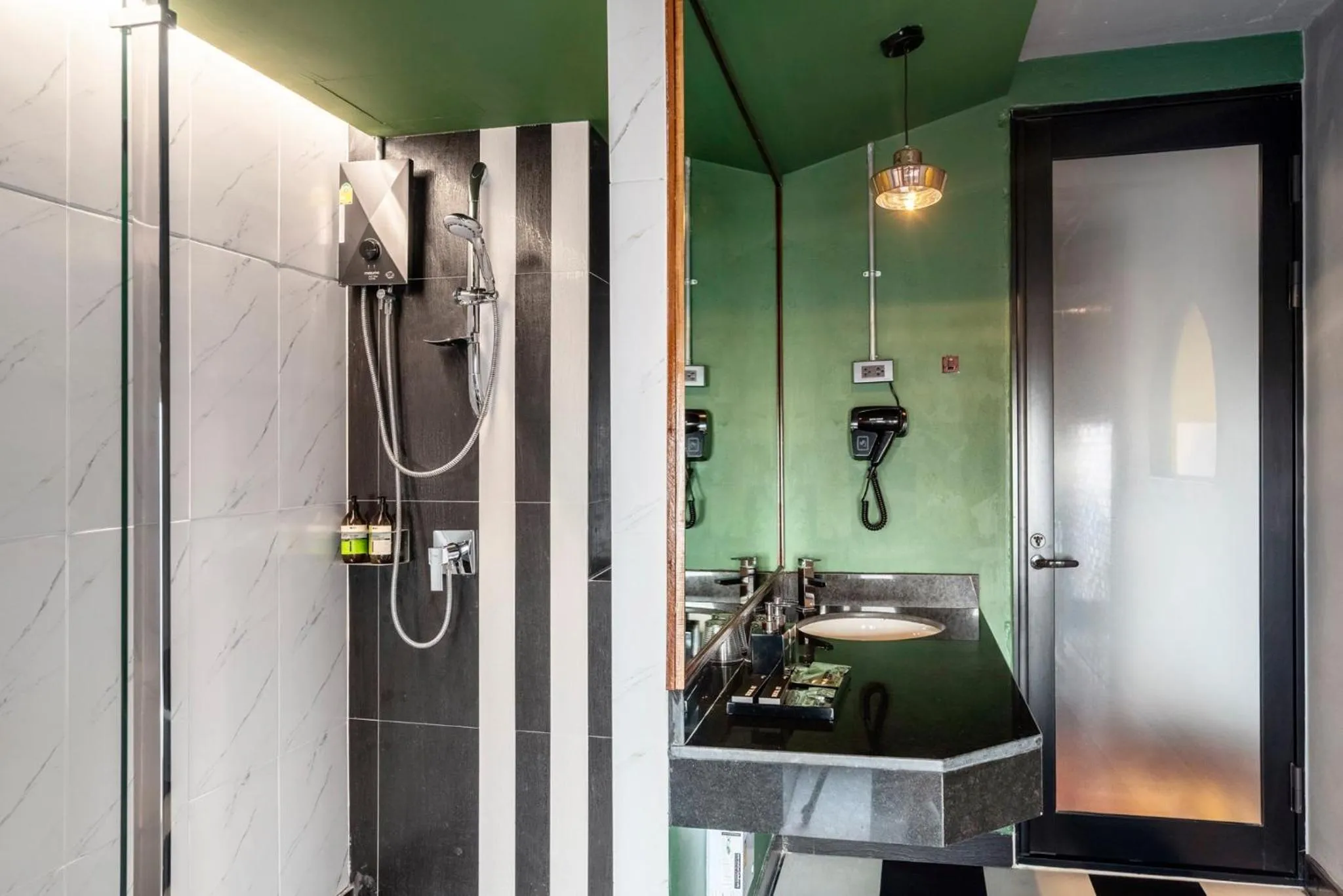 Bathroom in MeStyle Museum Hotel