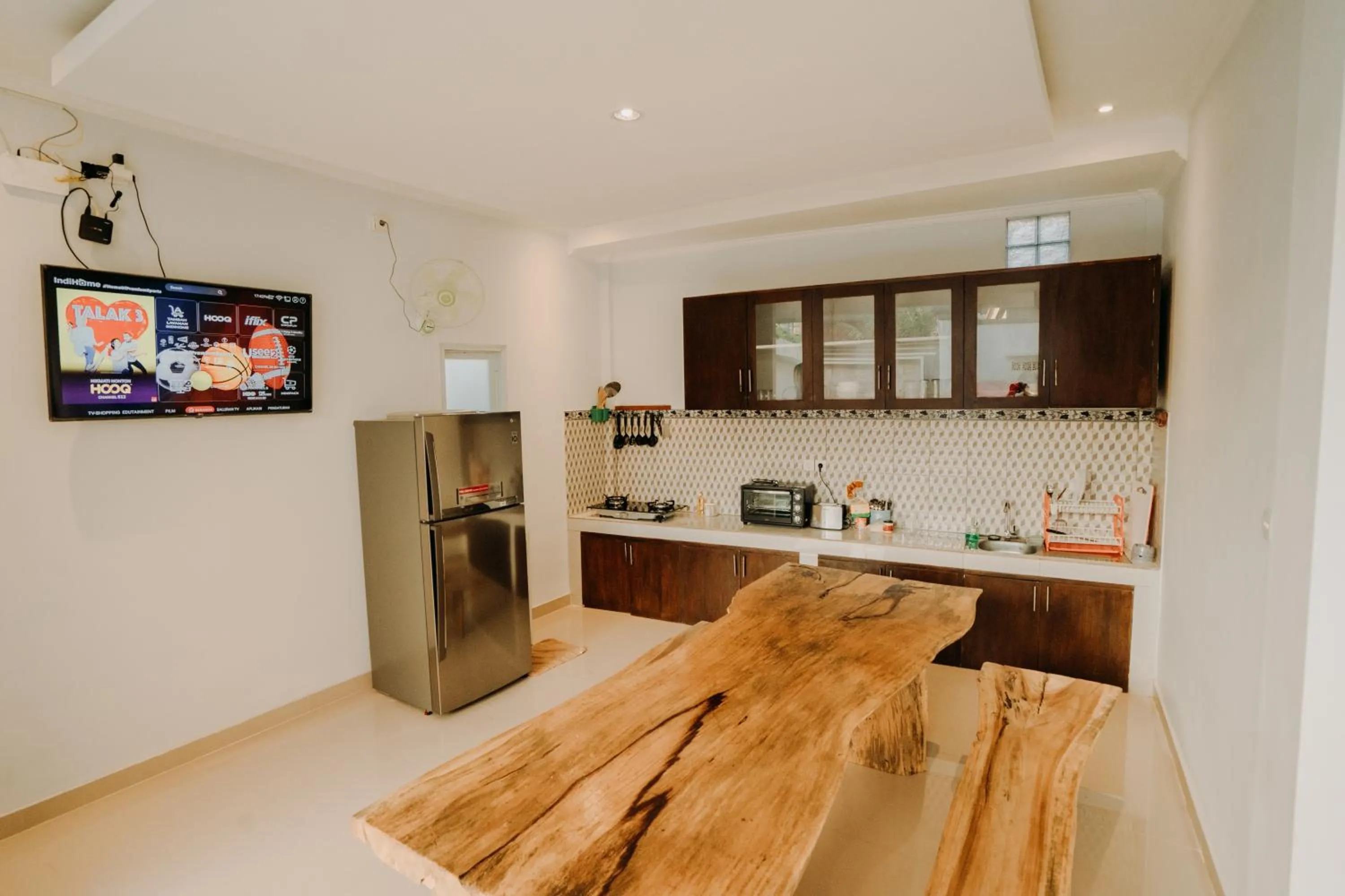 Kitchen or kitchenette in Nova Guest House
