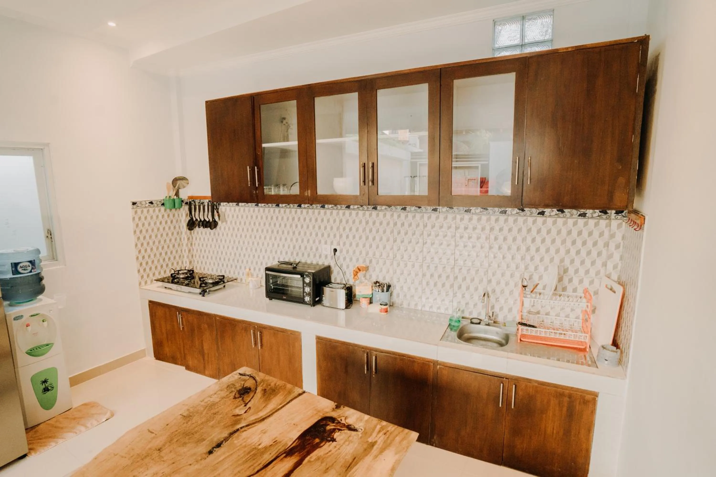 Kitchen or kitchenette in Nova Guest House