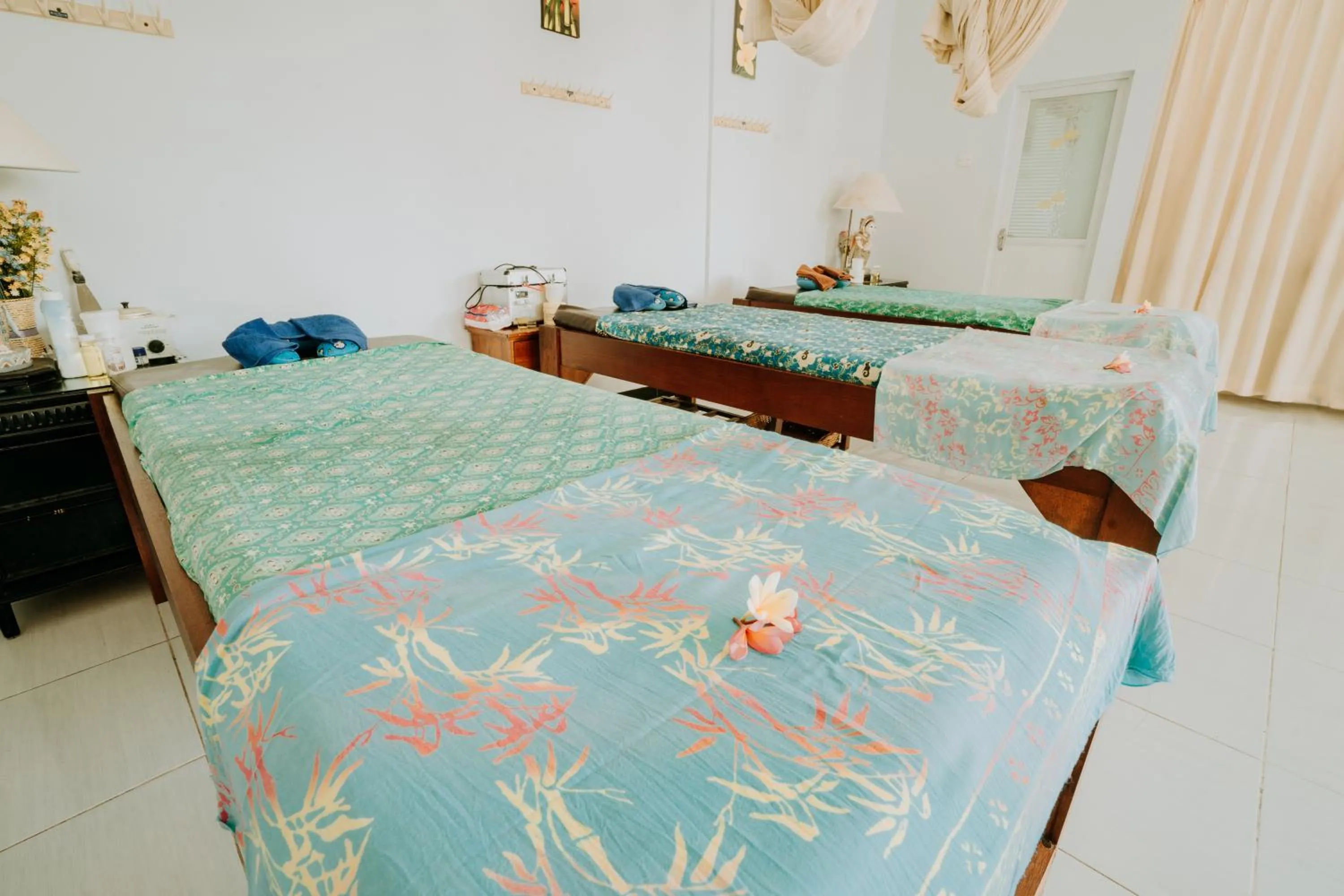 Massage, Bed in Nova Guest House