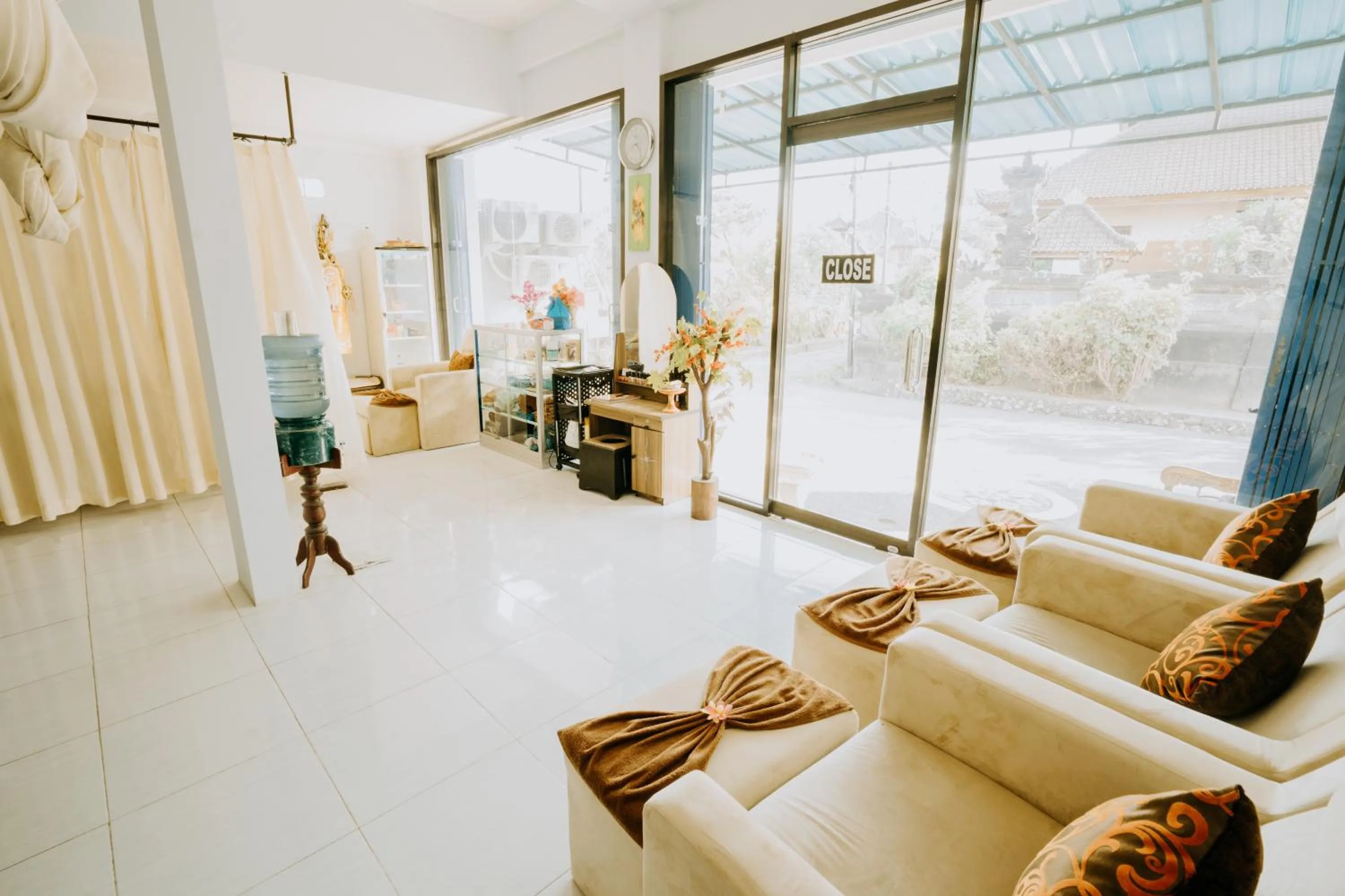 Massage in Nova Guest House