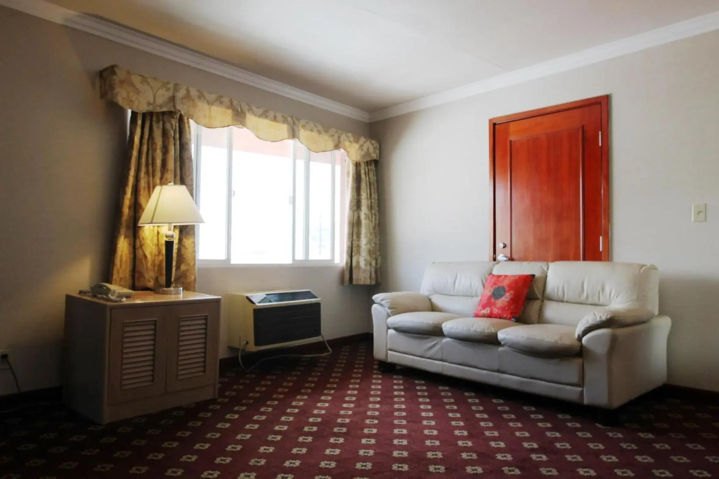 Living room in Metro Plaza Hotel Living room in Metro Plaza Hotel