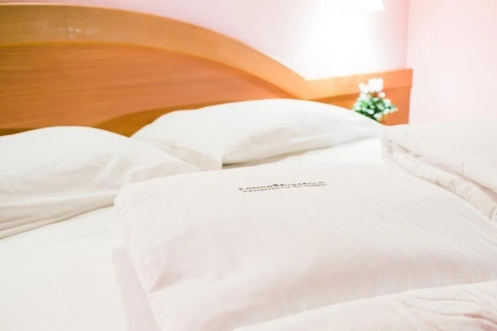 Bed in Fondo Brugarolo B&B