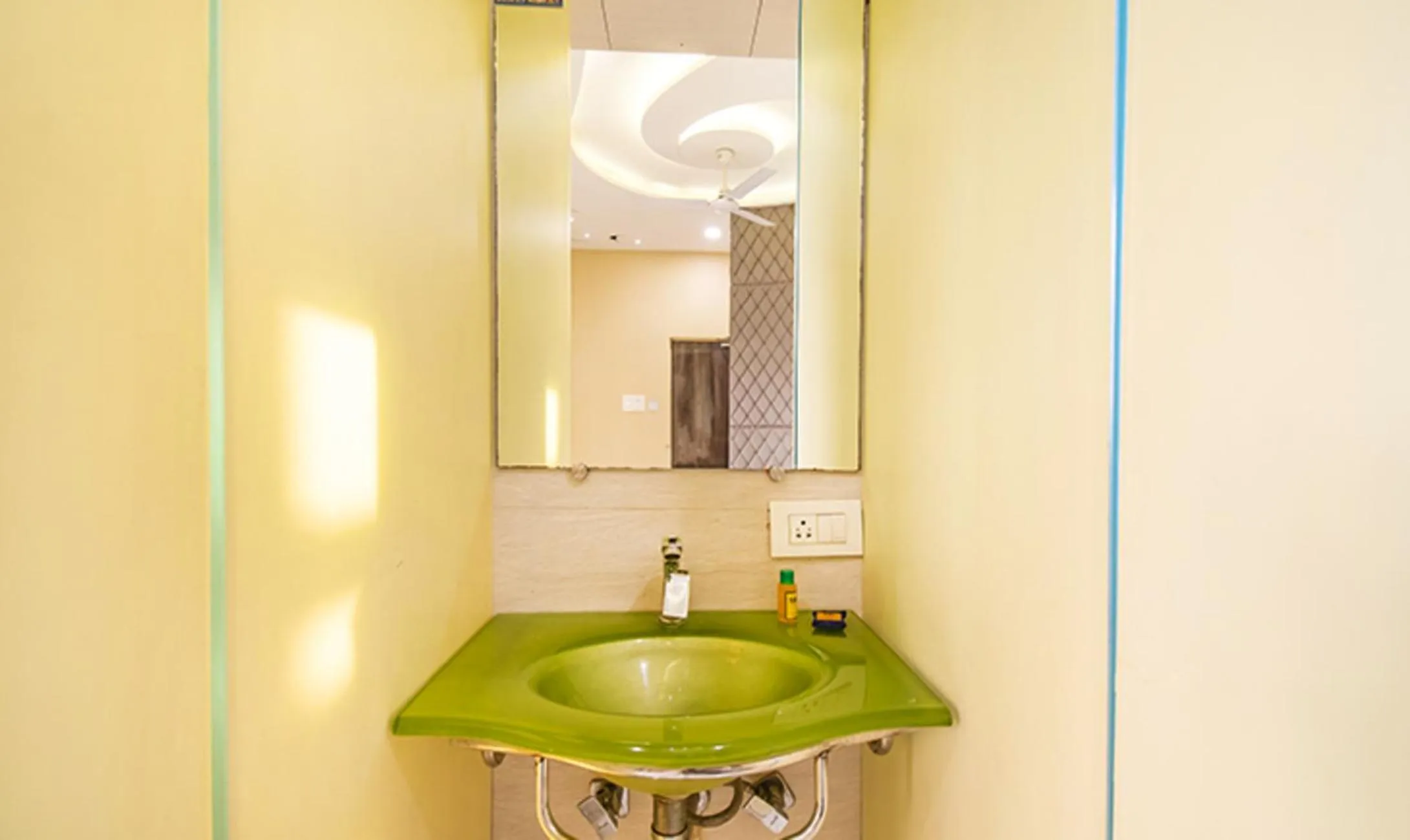 Bathroom in FabHotel Seven Hills - Nr Mumbai International Airport