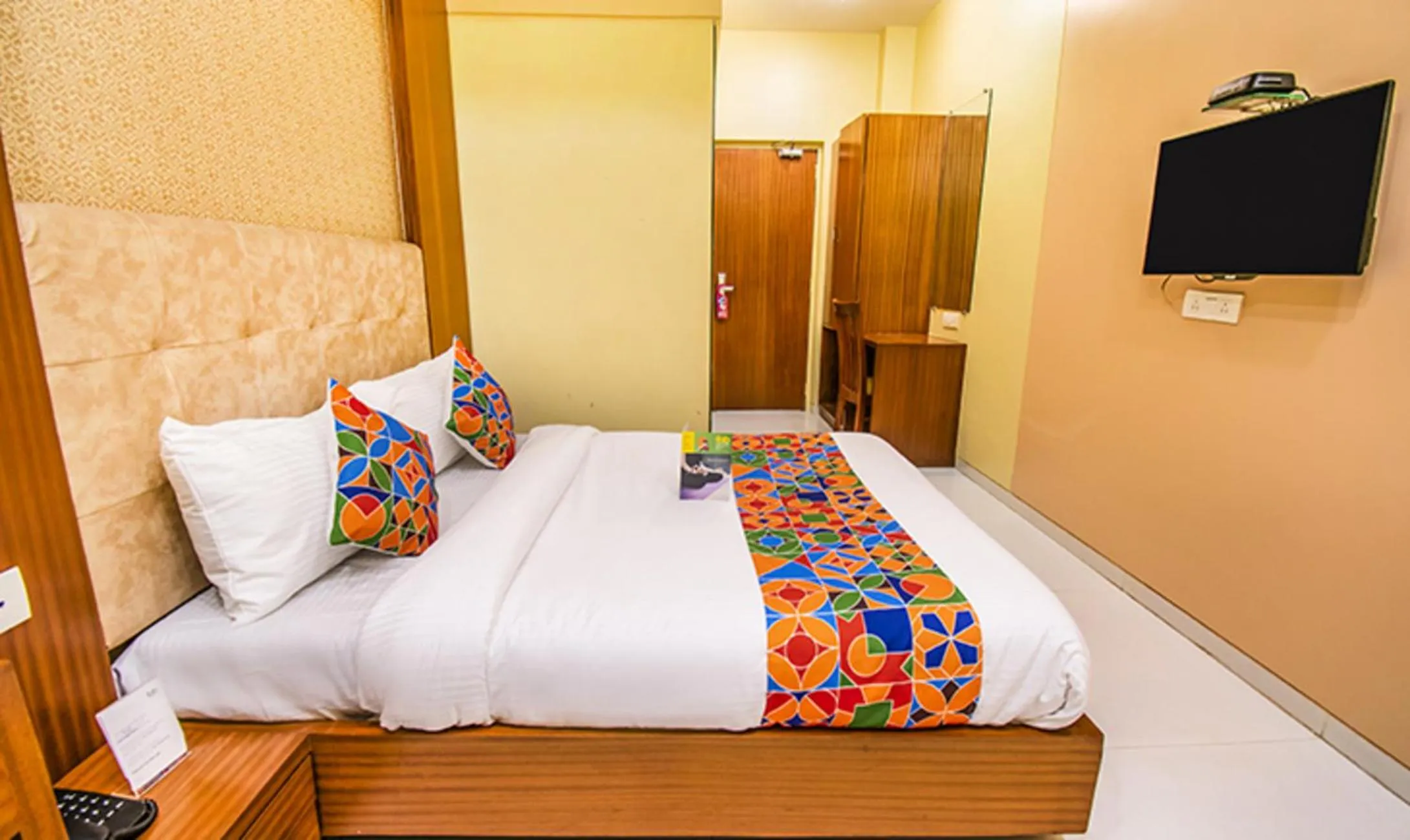 Bed in FabHotel Seven Hills - Nr Mumbai International Airport