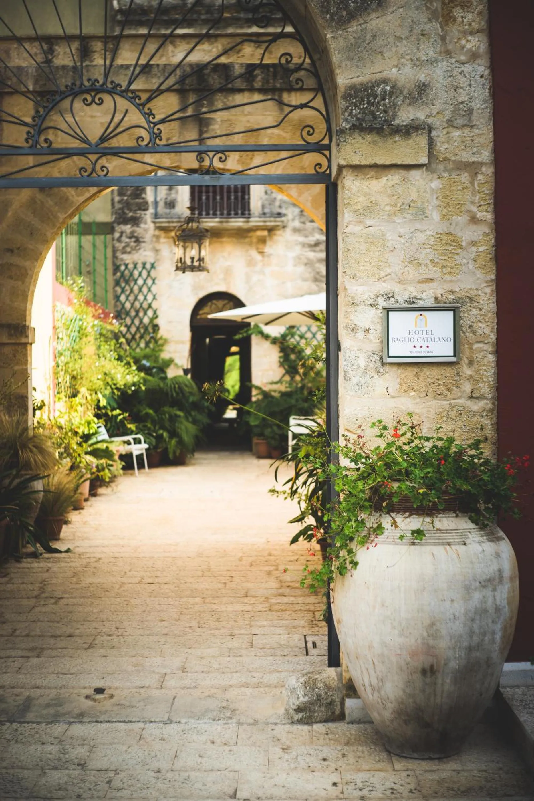 Facade/entrance in Hotel Baglio Catalano