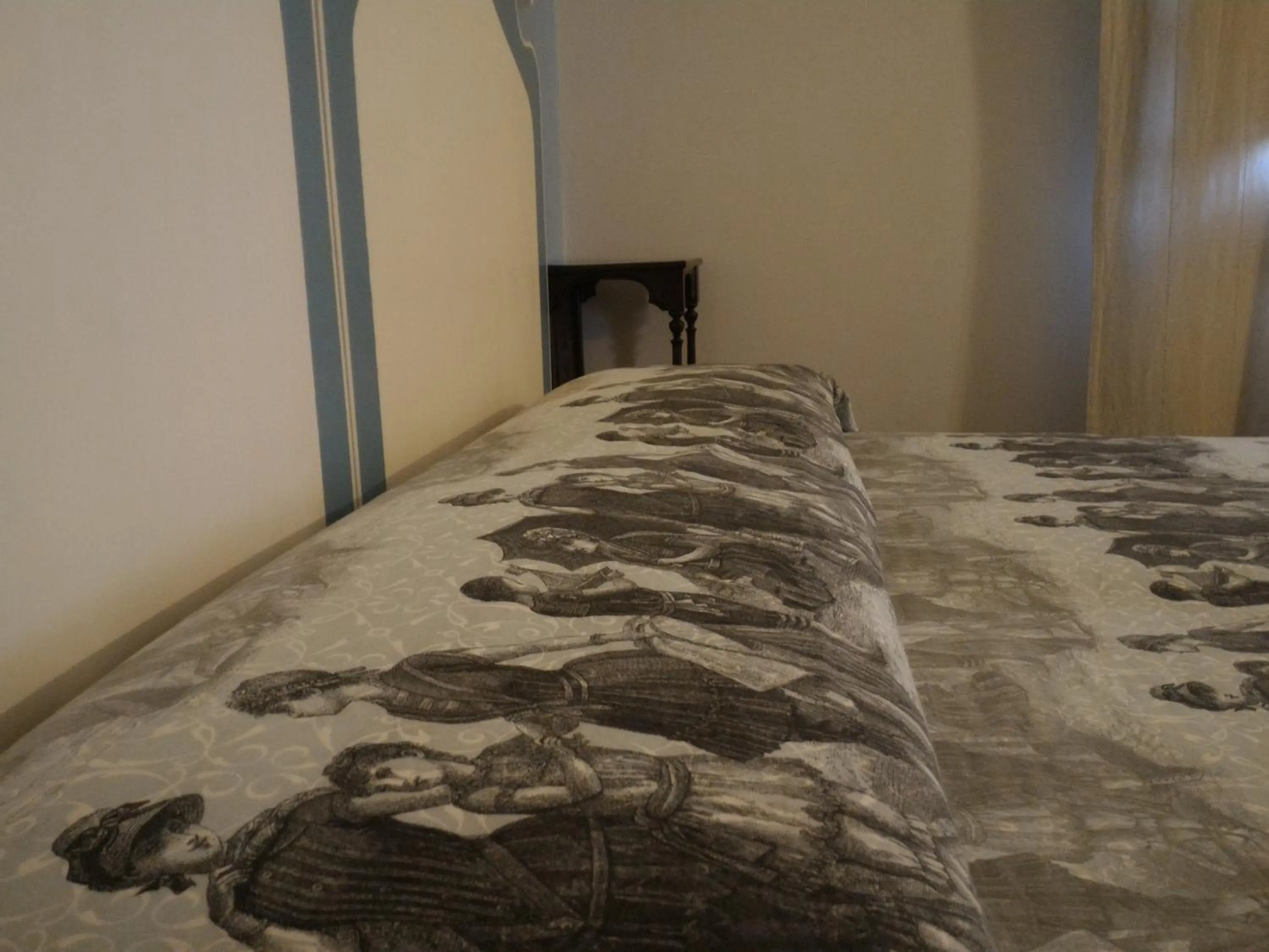 Decorative detail, Bed in Hotel Baglio Catalano