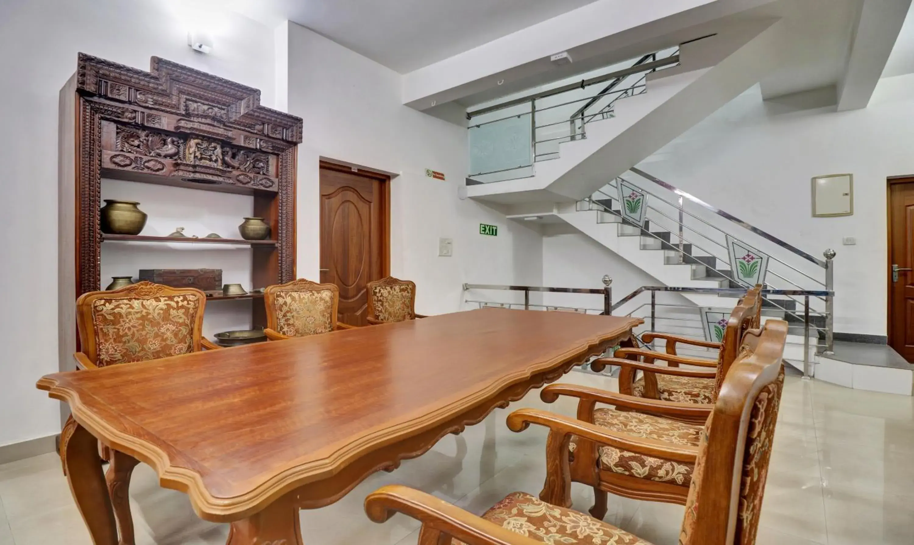 Breakfast in Treebo Backpackers Inn Breakfast in Treebo Backpackers Inn