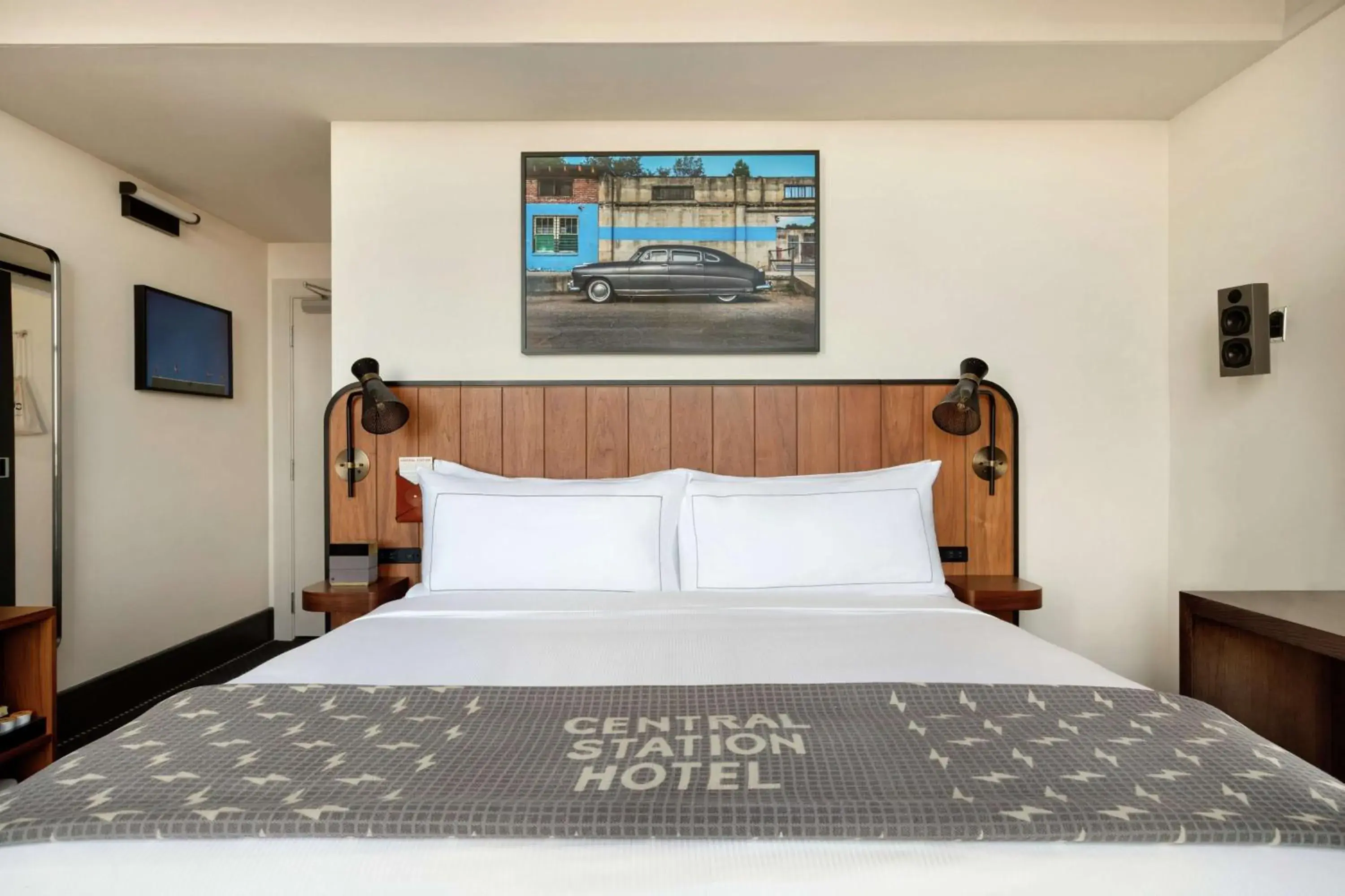 Bed in The Central Station Memphis, Curio Collection By Hilton Bed in The Central Station Memphis, Curio Collection By Hilton