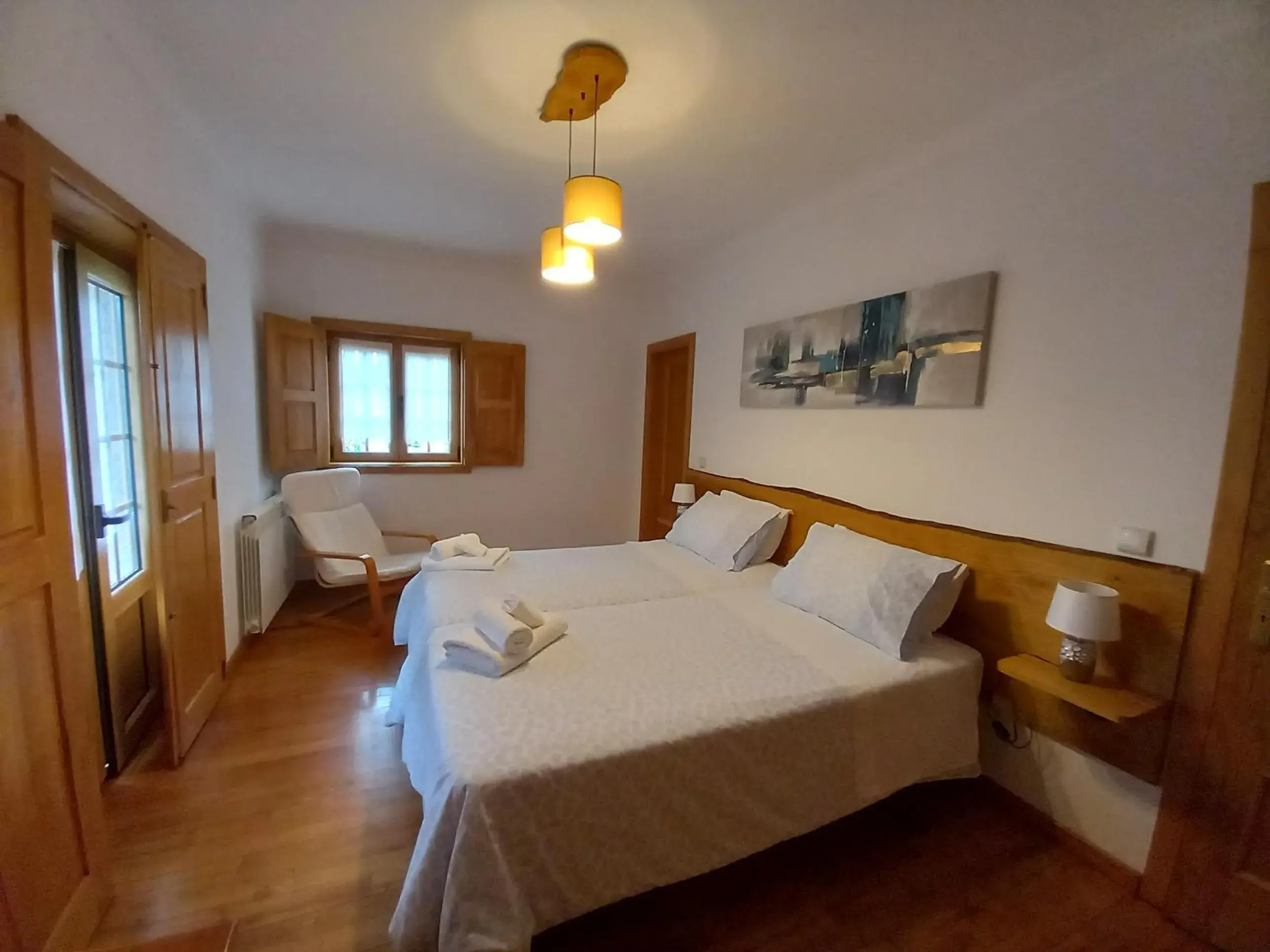 Double or Twin Room with Balcony - single occupancy in O Bilhó Double or Twin Room with Balcony - single occupancy in O Bilhó