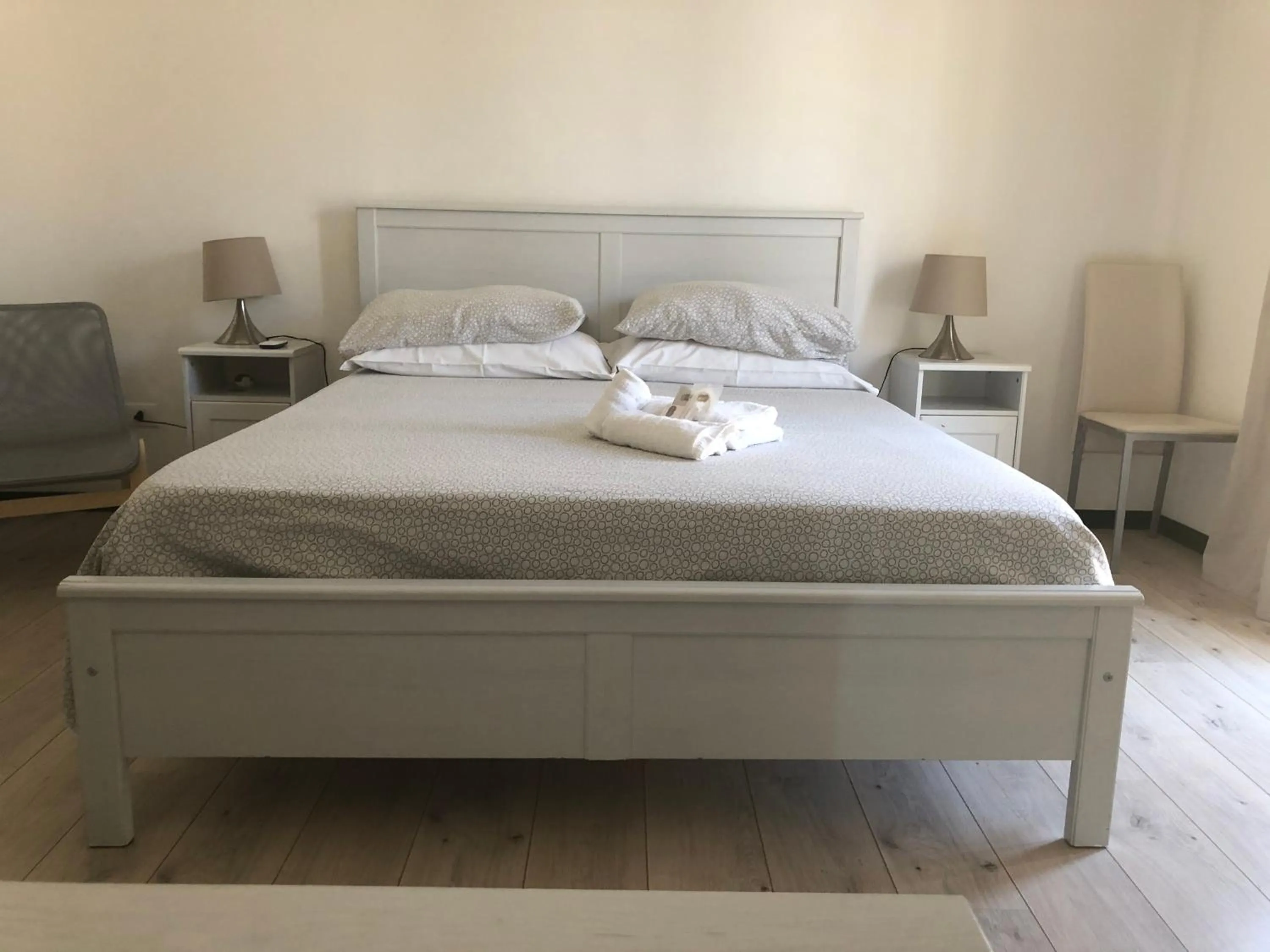 Photo of the whole room, Bed in Cosmopolitan Palermo