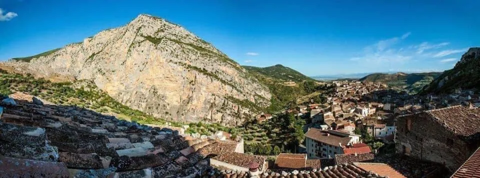 Apartment with Mountain View - single occupancy in La Magara