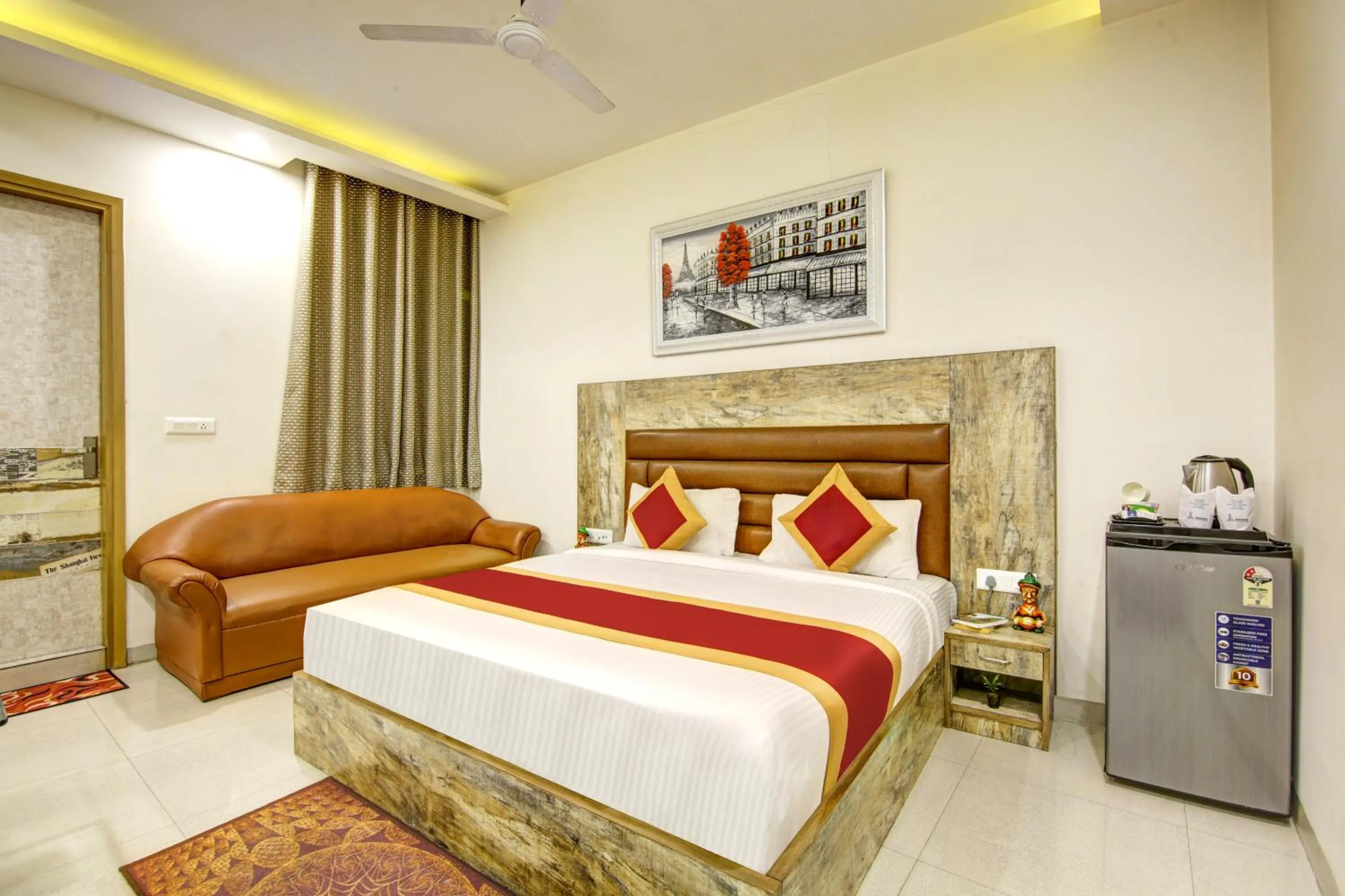 Bedroom, Bed in Gracious by Vishesh Hotels & Home Stay