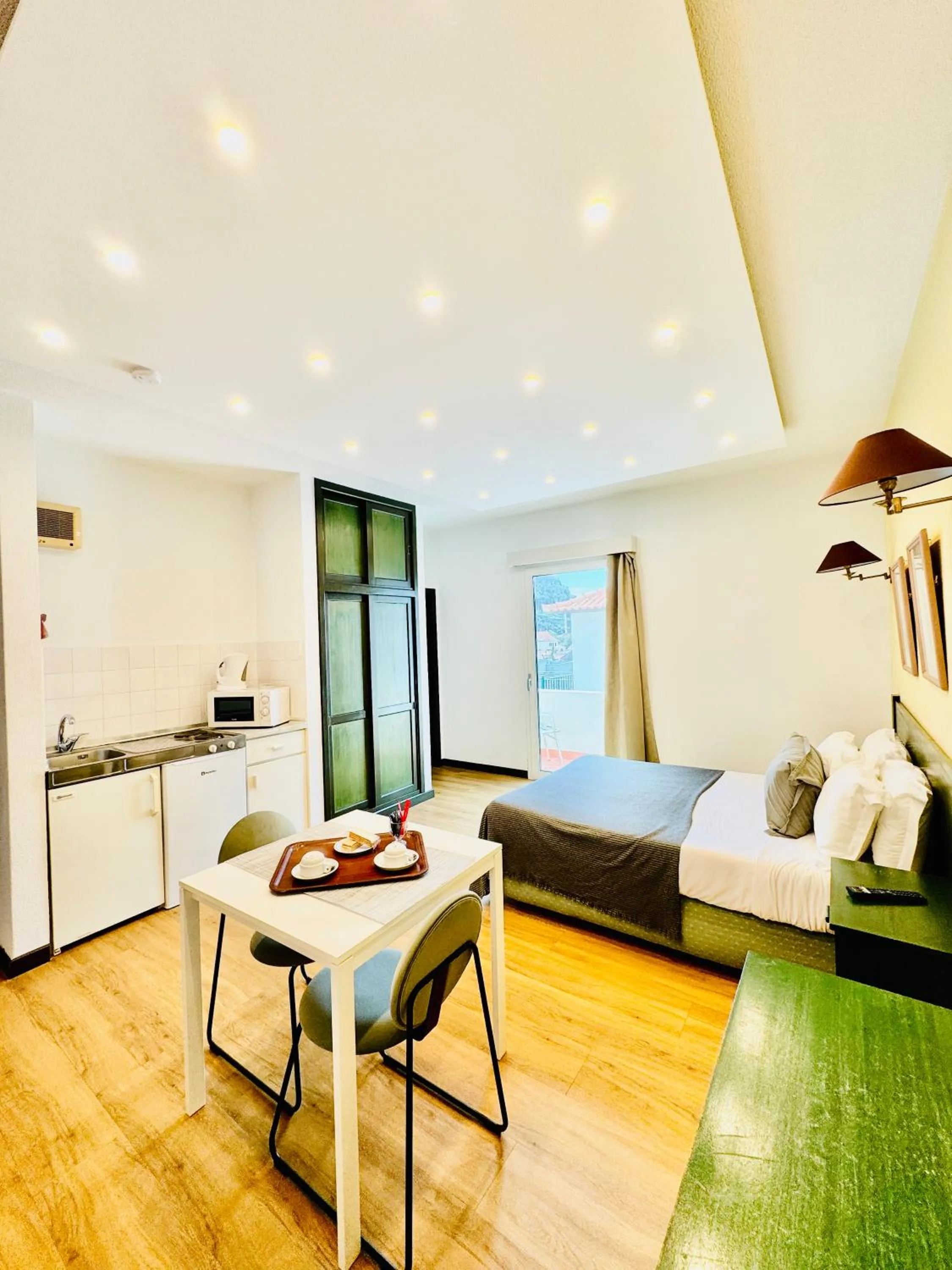 Bed in VALE MAR Guest