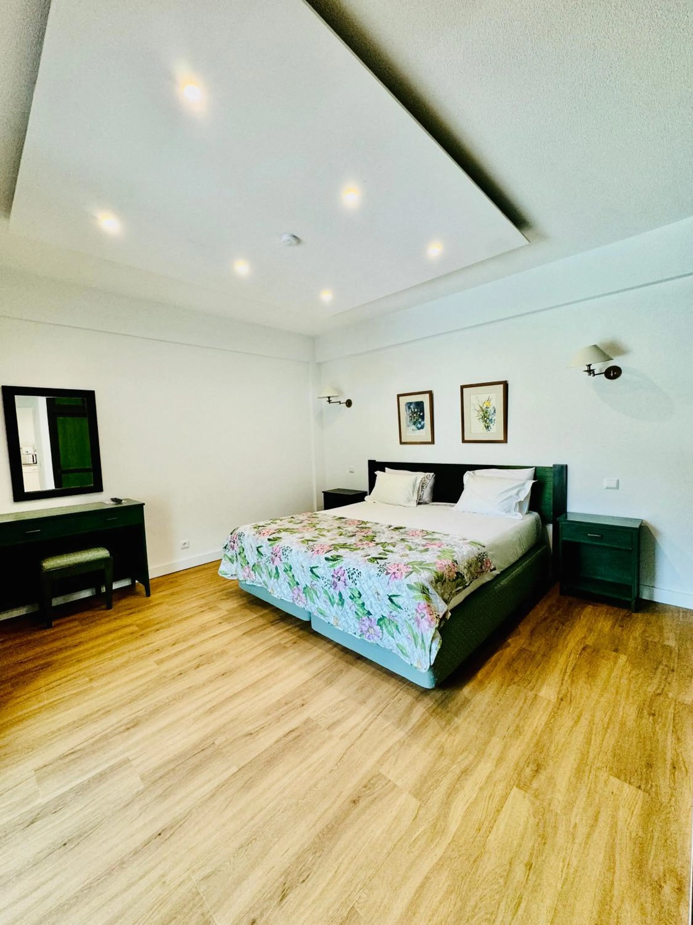 Bed in VALE MAR Guest