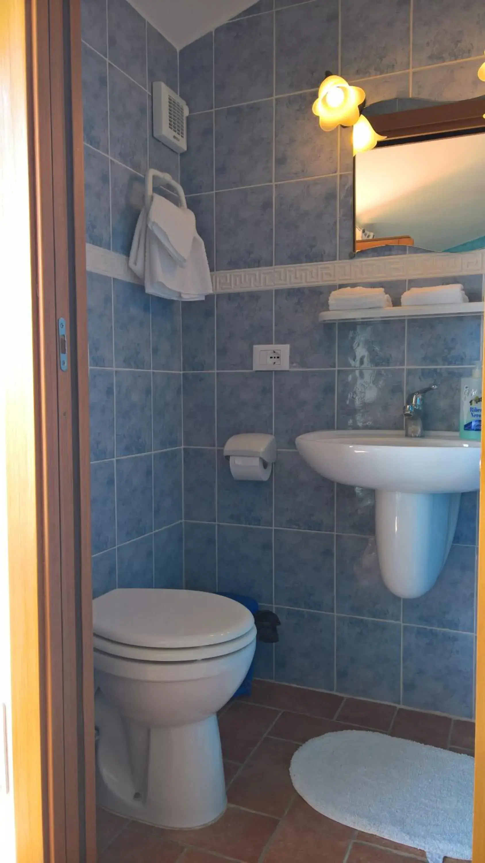 Double Room with Terrace in Il Nido Del Cuculo Double Room with Terrace in Il Nido Del Cuculo