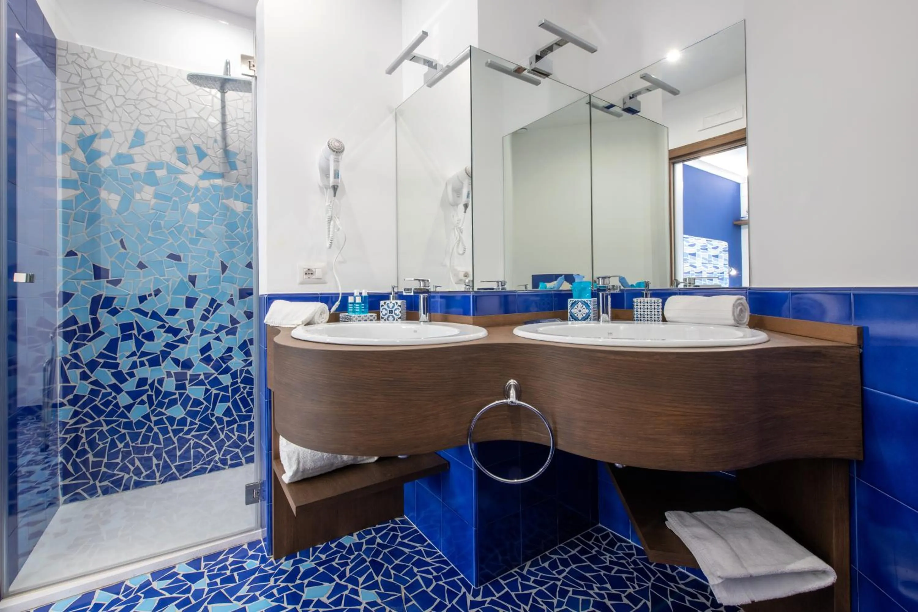 Bathroom in Aquae Romanae Piazza Lauro