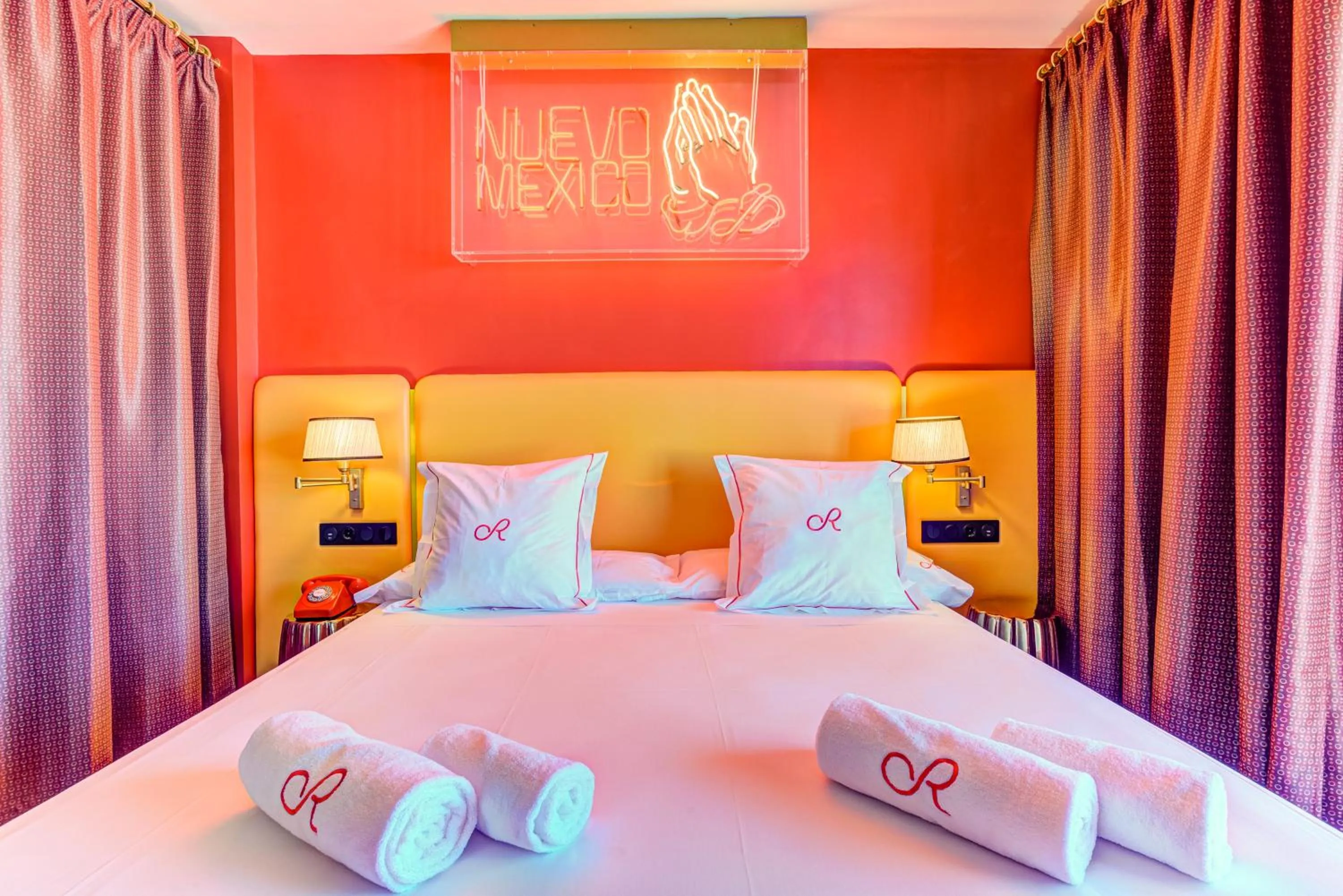 Bedroom, Bed in Romeos Ibiza - Adults Only