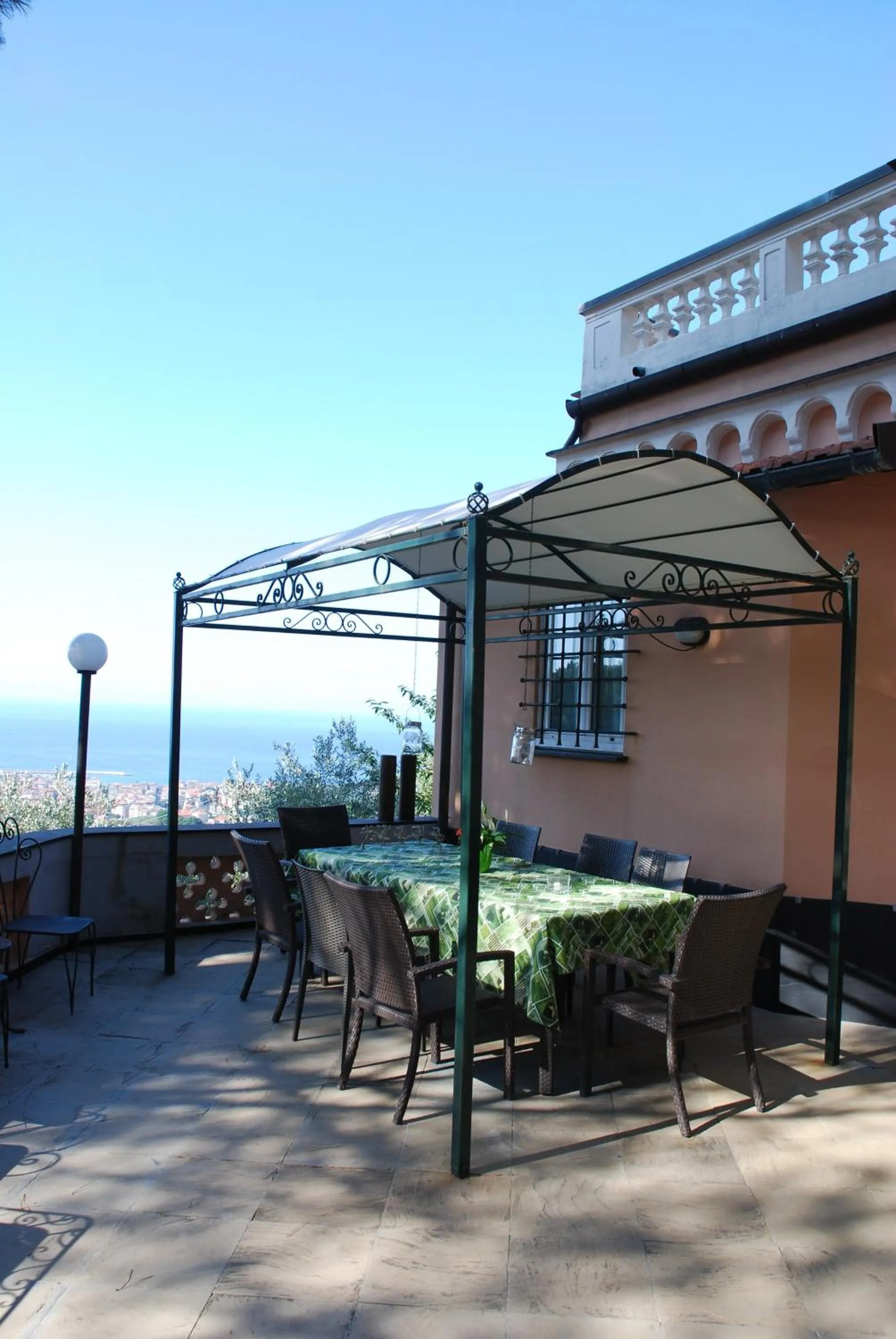 Balcony/Terrace in Villa Rocca Leivi