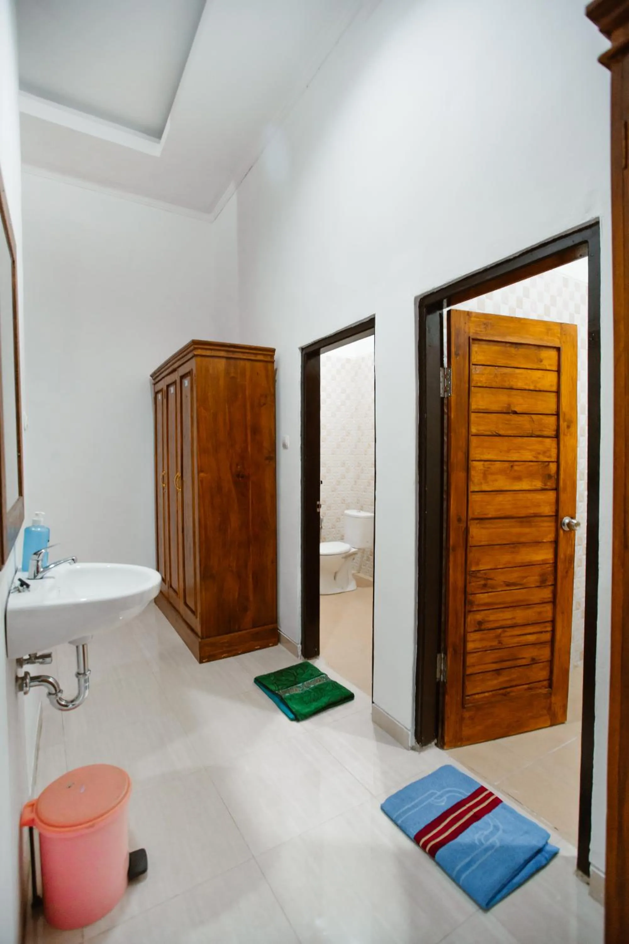 Bathroom in Double'D Hostel