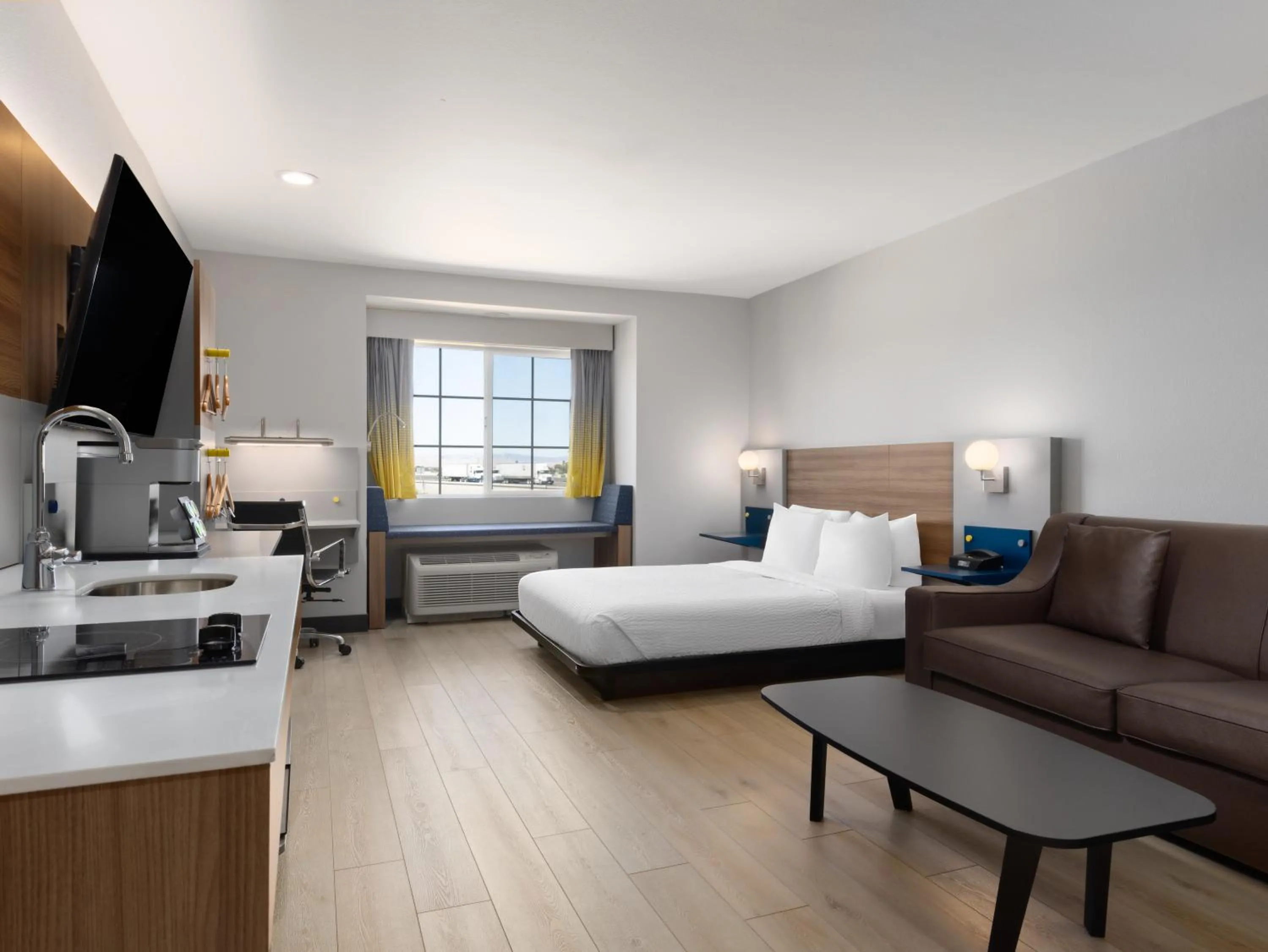 Bed in Microtel Inn & Suites by Wyndham Tracy