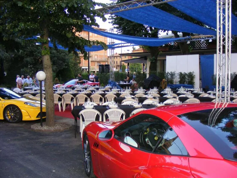 Restaurant/places to eat in Drake
