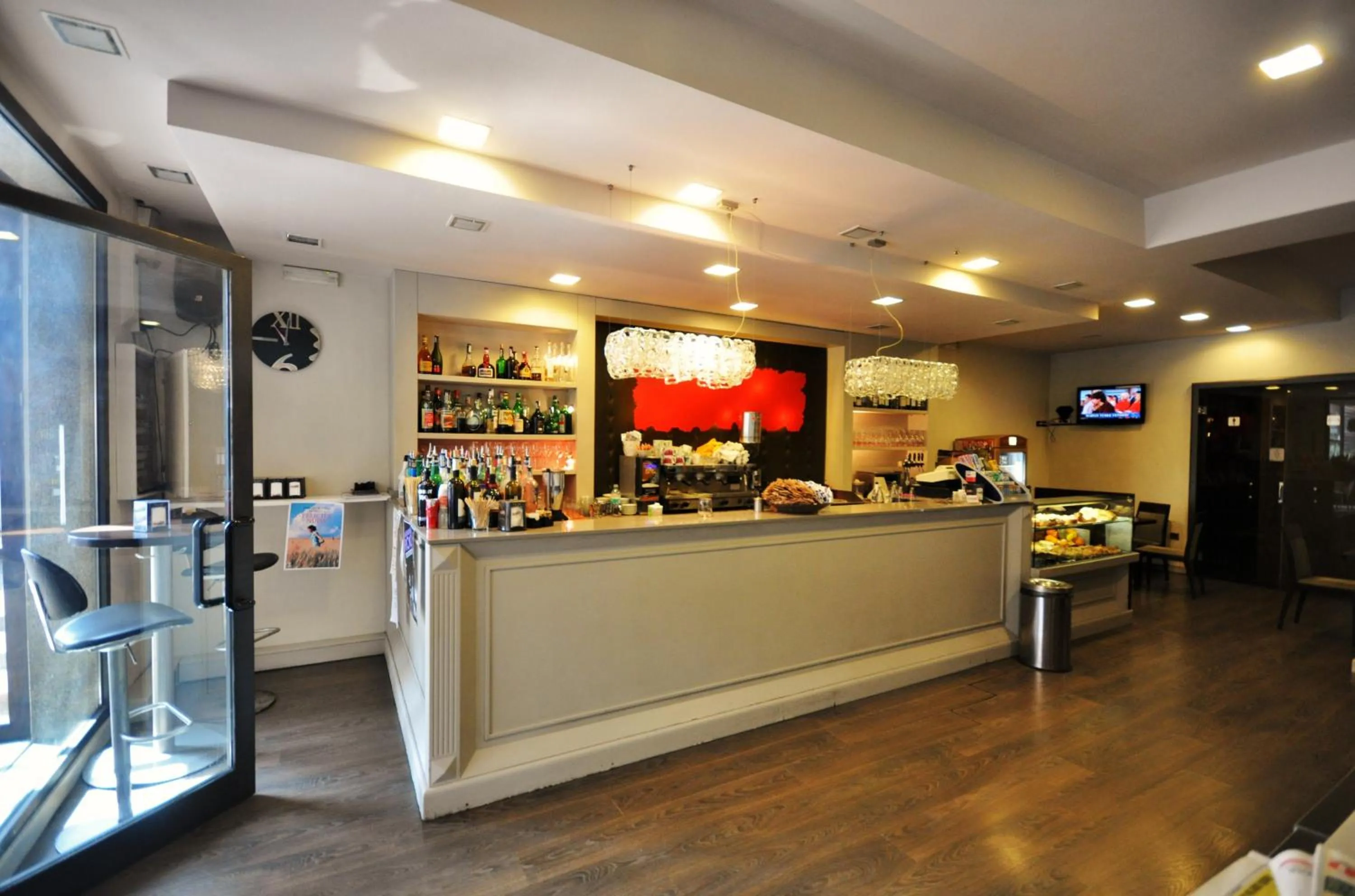 Lounge or bar in Drake