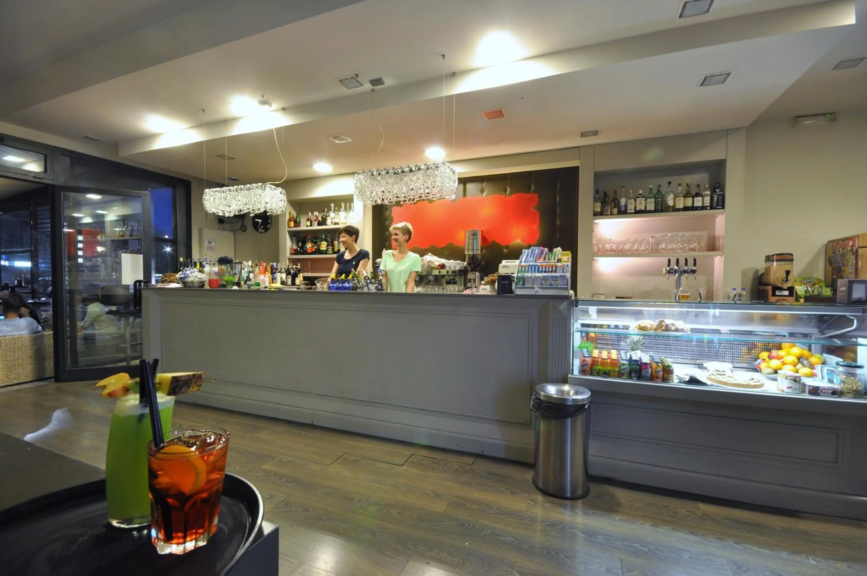 Lounge or bar in Drake